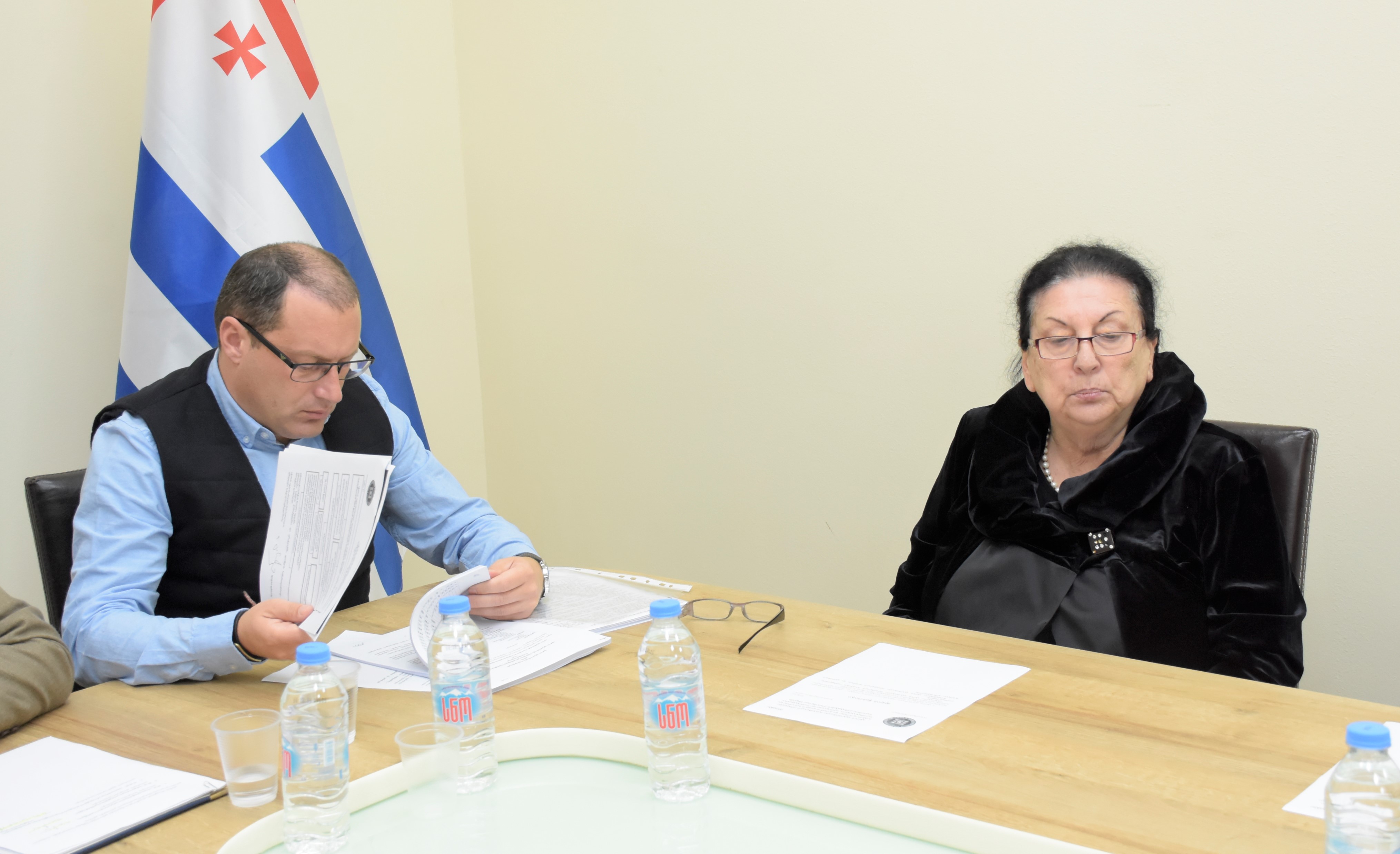 2023 წლის რესპუბლიკური ბიუჯეტის პროექტზე იმსჯელეს საკონსტიტუციო, იურიდიულ და საპროცედურო საკითხთა და აგრარულ და გარემოს დაცვის საკითხთა კომიტეტების ერთობლივ სხდომაზე