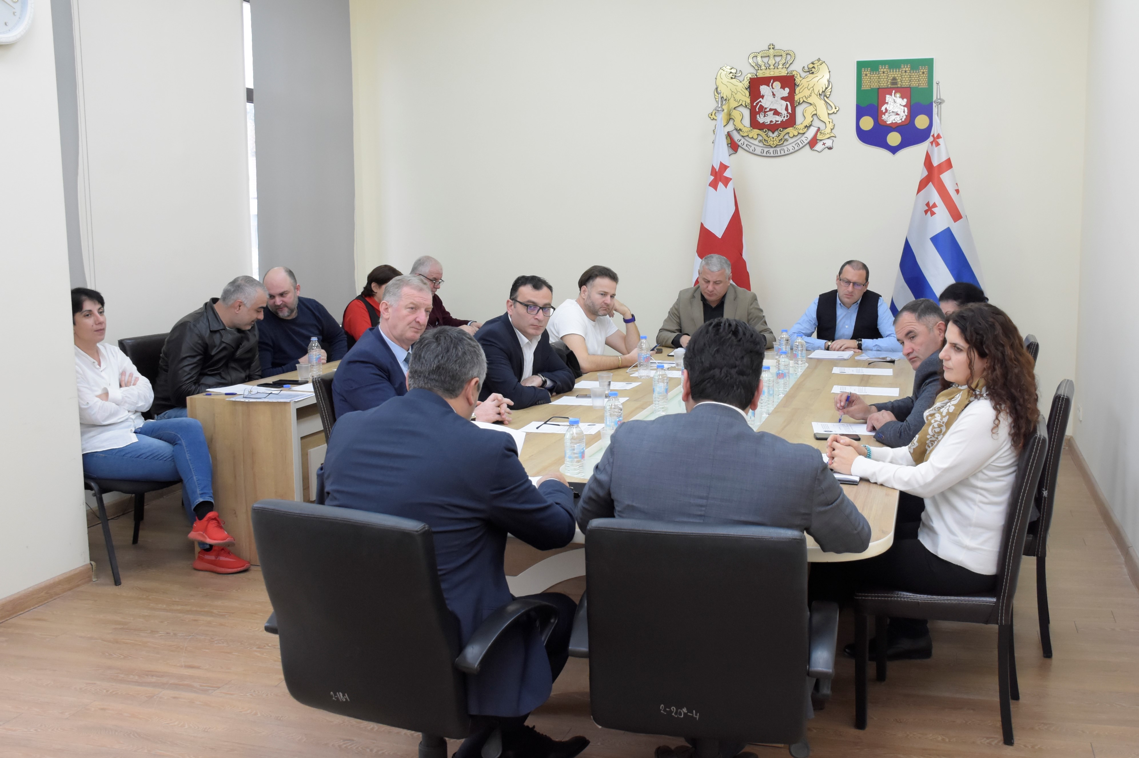 2023 წლის რესპუბლიკური ბიუჯეტის პროექტზე იმსჯელეს საკონსტიტუციო, იურიდიულ და საპროცედურო საკითხთა და აგრარულ და გარემოს დაცვის საკითხთა კომიტეტების ერთობლივ სხდომაზე