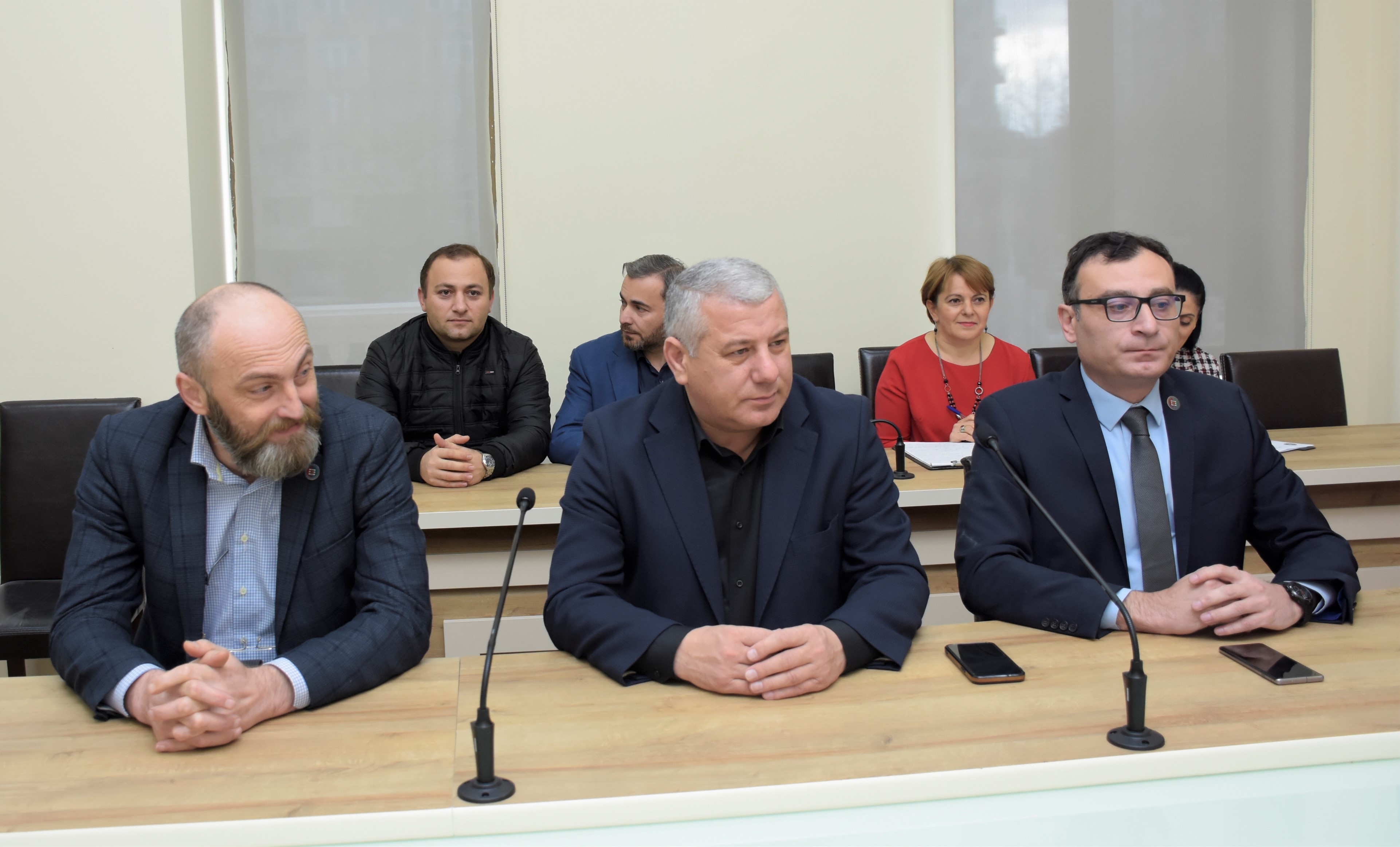 ბიუროს სხდომა