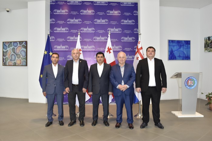 ფრიდონ ფუტკარაძემ ასოციაცია ''უზბეკიპაკსანოატის'' წარმომადგენლებს უმასპინძლა