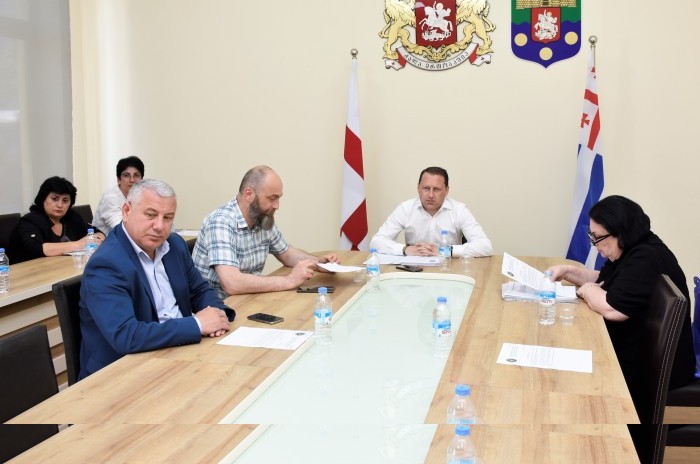 საკონსტიტუციო, იურიდიულ და საპროცედურო საკითხთა კომიტეტის სხდომა