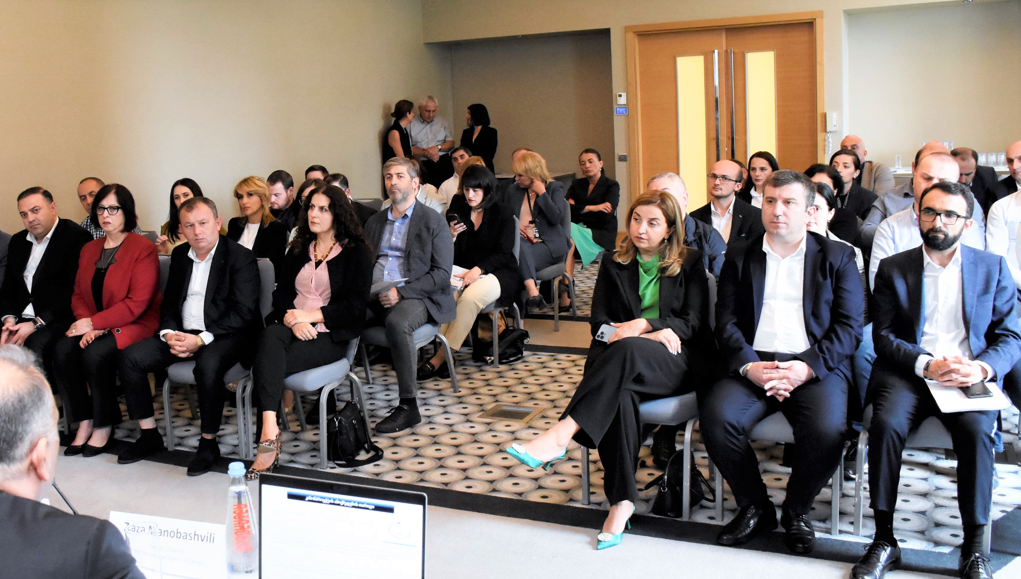 ბათუმში, „საჯარო შესყიდვების შესახებ“ საქართველოს კანონის პროექტის წარდგენასთან დაკავშირებით, სამუშაო შეხვედრა გაიმართა