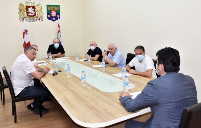 &nbsp;კომიტეტმა ფინანსთა და ეკონომიკის მინისტრს მოუსმინა