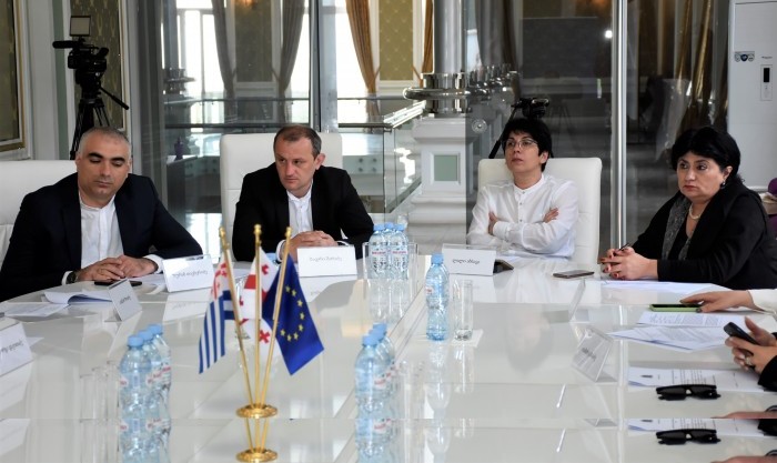 &nbsp;ლადო&nbsp; მგალობლიშვილი, საკანონმდებლო სიახლის გაცნობისა და პრაქტიკაში დანერგვის მიზნით,&nbsp; აღმასრულებელი ხელისუფლების წარმომადგენლებს შეხვდა