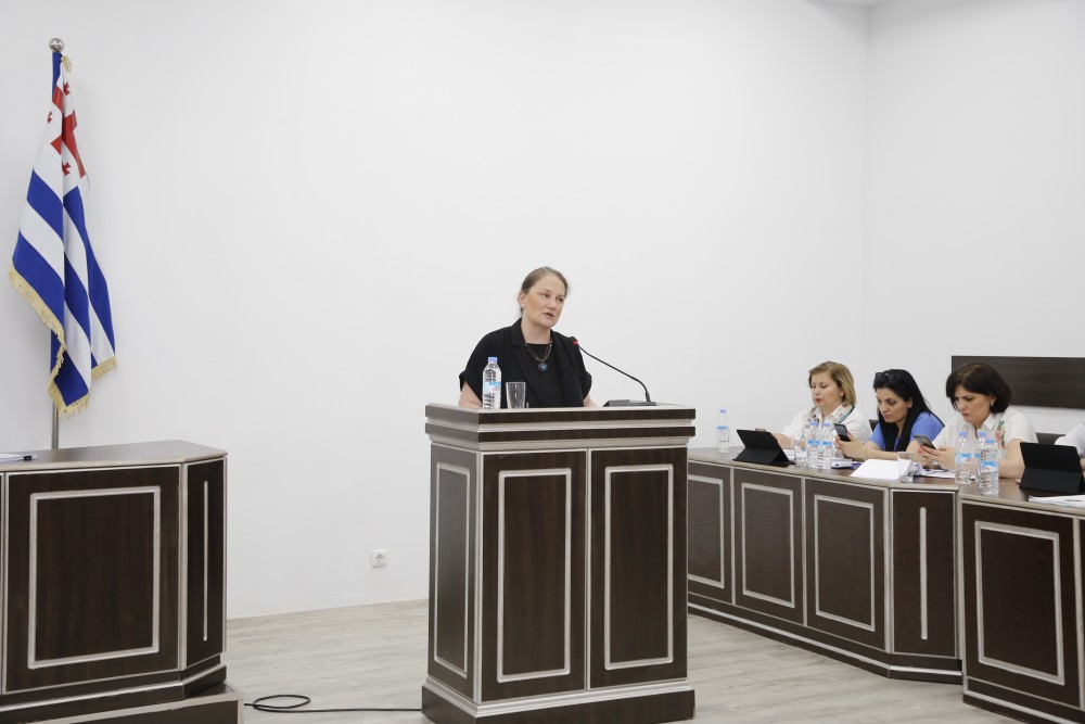 უმაღლეს საბჭოში საგაზაფხულო სესია დაიხურა