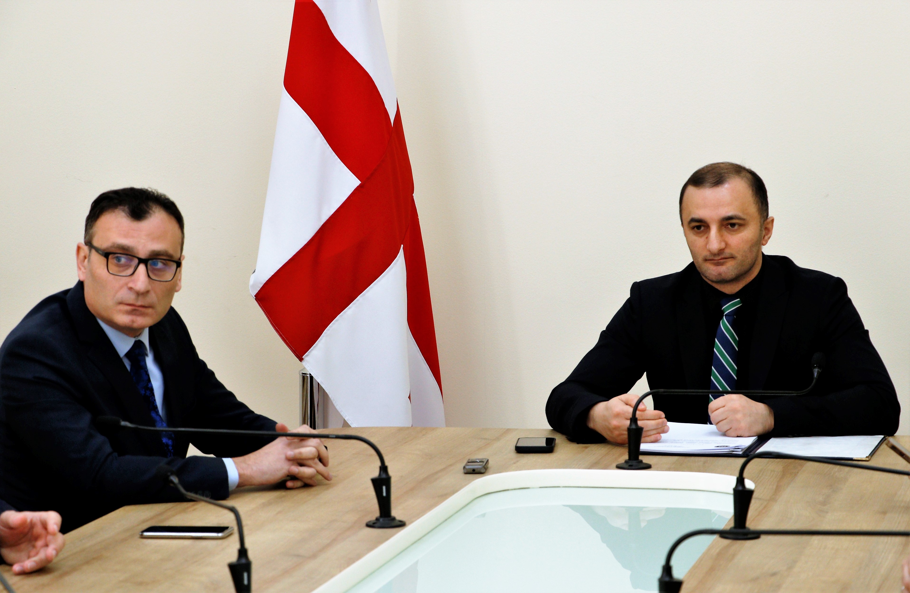 ბიუროს სხდომა 