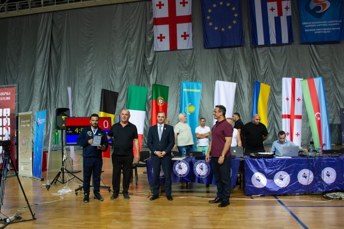 ბათუმმა ქართულ ჭიდაობაში მსოფლიოს პირველ ღია აბსოლიტურ ფალავნობას უმასპინძლა 