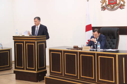 14 ხმით არც ერთის წინააღმდეგ - ზურაბ პატარაძე მთავრობის თავმჯდომარეა