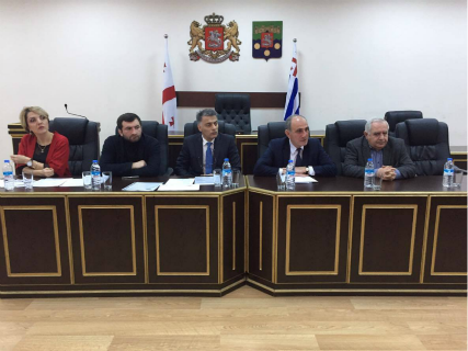 სტაბილური და ნაკლებად საგანგაშო