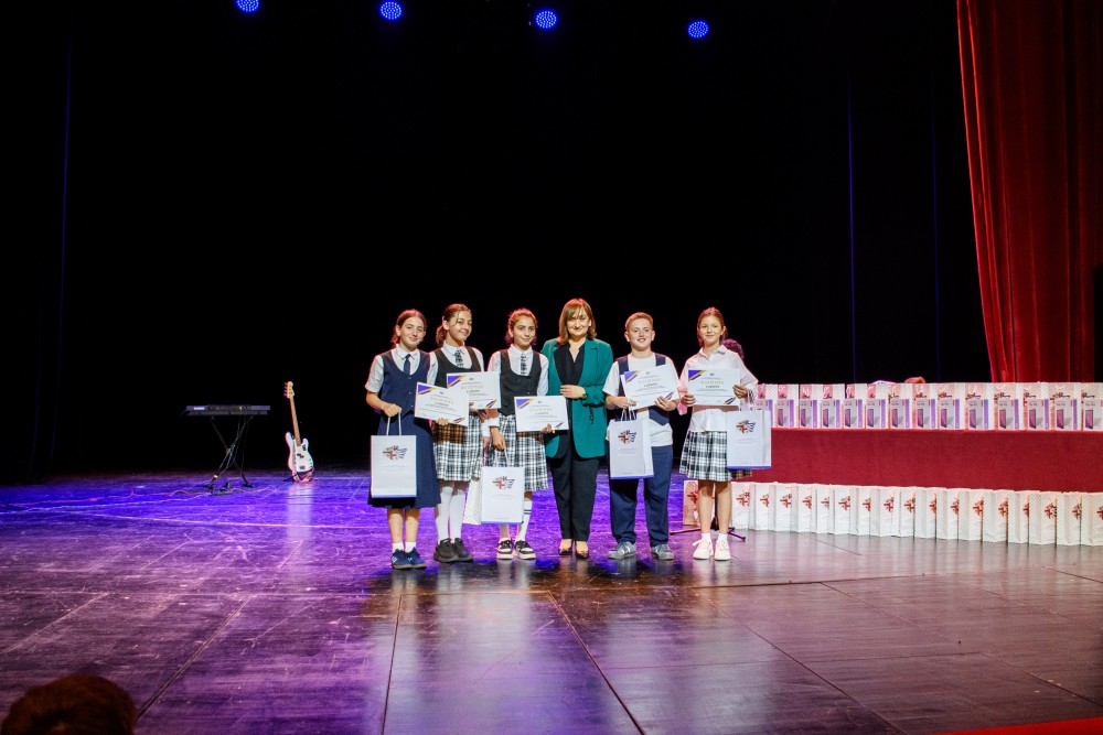 საგნობრივ ოლიმპიადასა და კონკურსებში გამარჯვებულების დაჯილდოება 