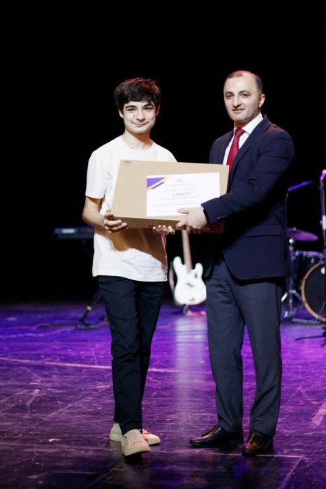 საგნობრივ ოლიმპიადასა და კონკურსებში გამარჯვებულების დაჯილდოება 