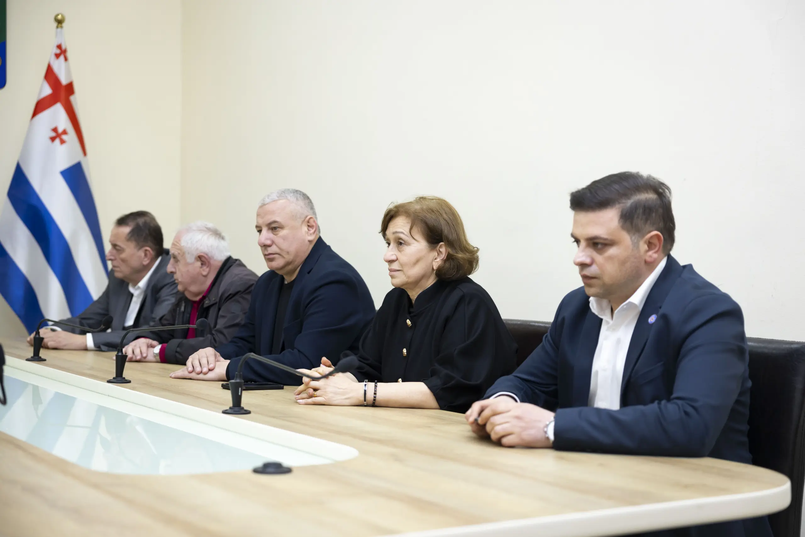 ფრაქცია „ქართული ოცნება“ აჭარის უმაღლესი საბჭოს თავმჯდომარის თანამდებობაზე - ცოტნე ანანიძეს წარადგენს