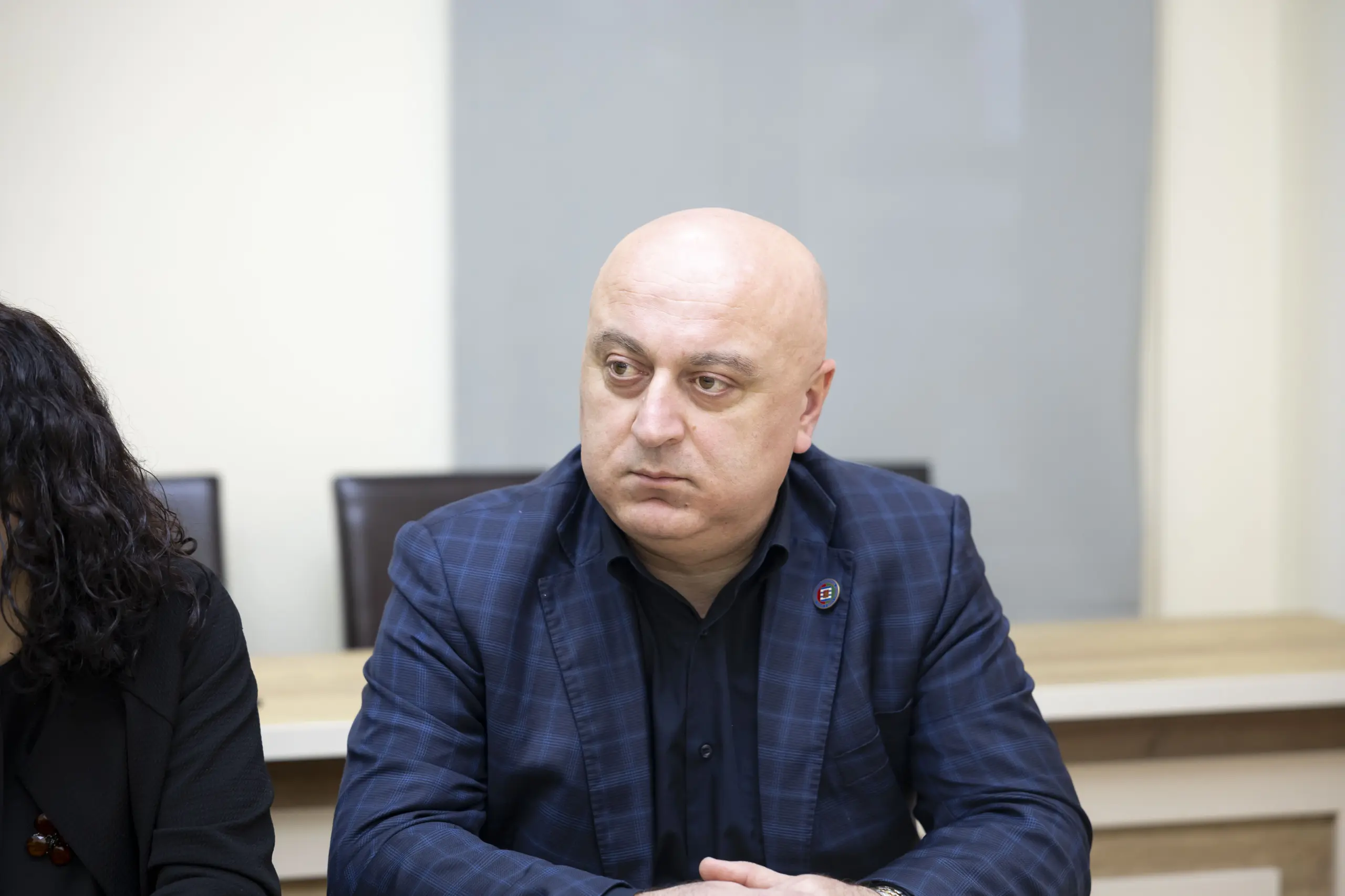 ფრაქცია „ქართული ოცნება“ აჭარის უმაღლესი საბჭოს თავმჯდომარის თანამდებობაზე - ცოტნე ანანიძეს წარადგენს