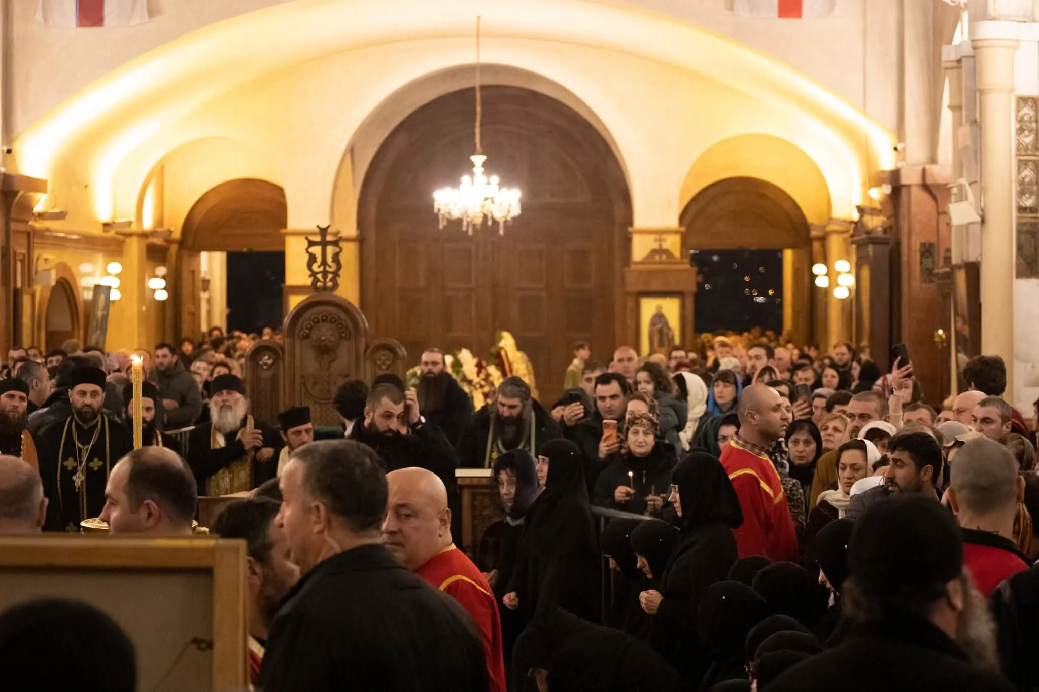 საქართველო - ილია მეორეს ემშვიდობება