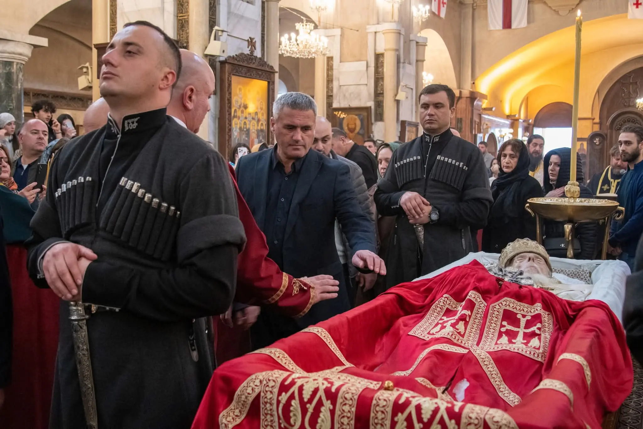 საქართველო - ილია მეორეს ემშვიდობება