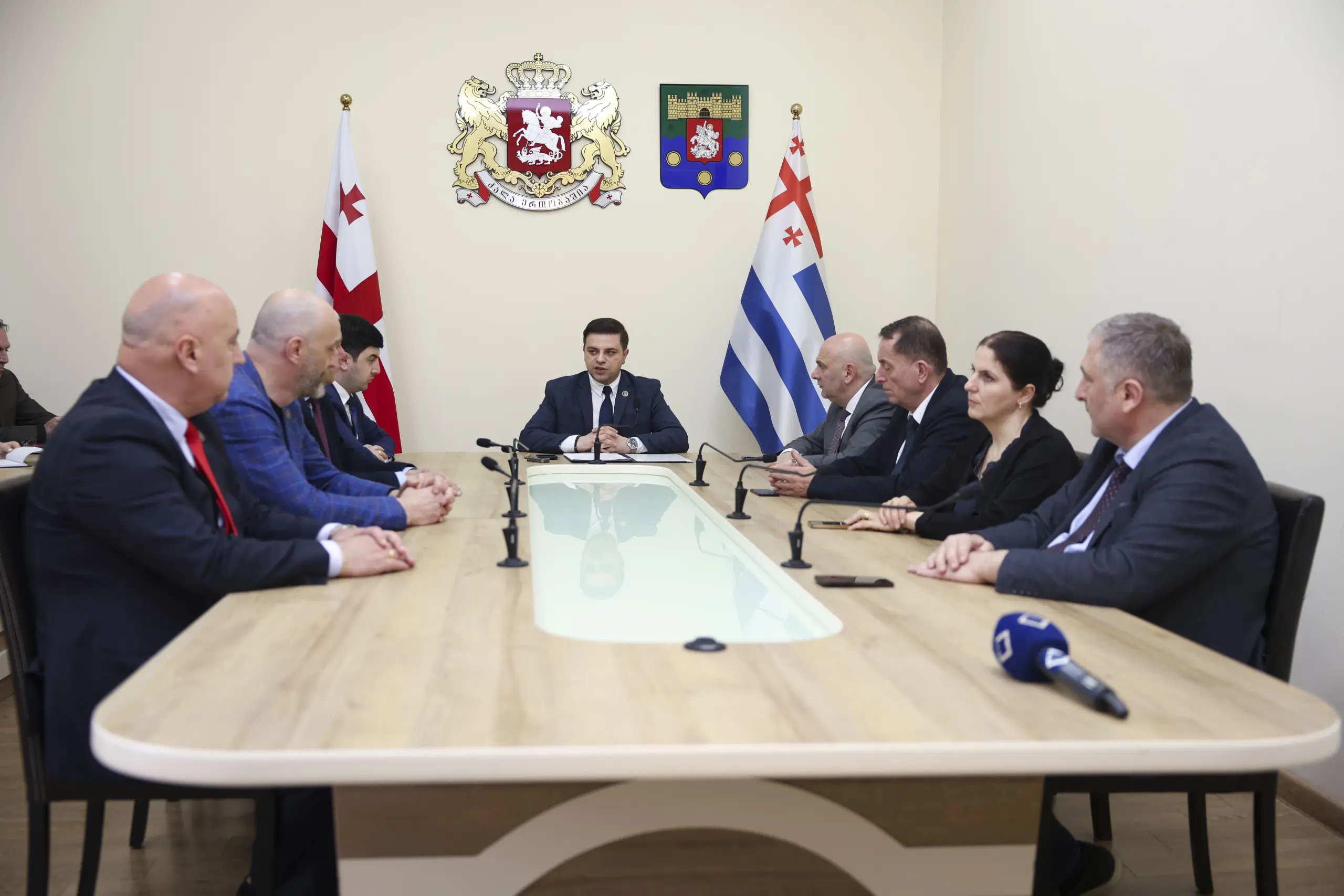 ბიუროს სხდომა