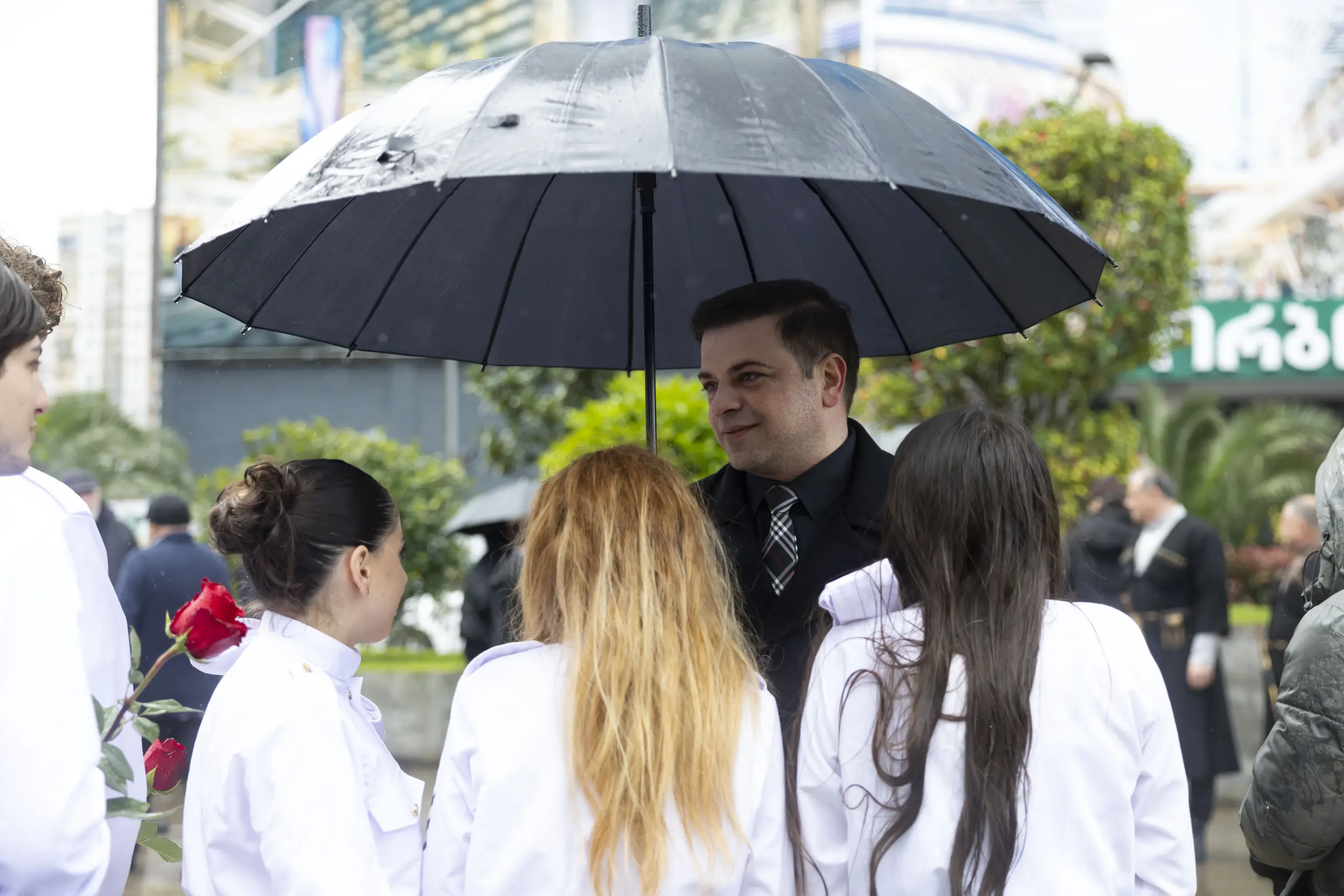 37 წელი 9 აპრილიდან