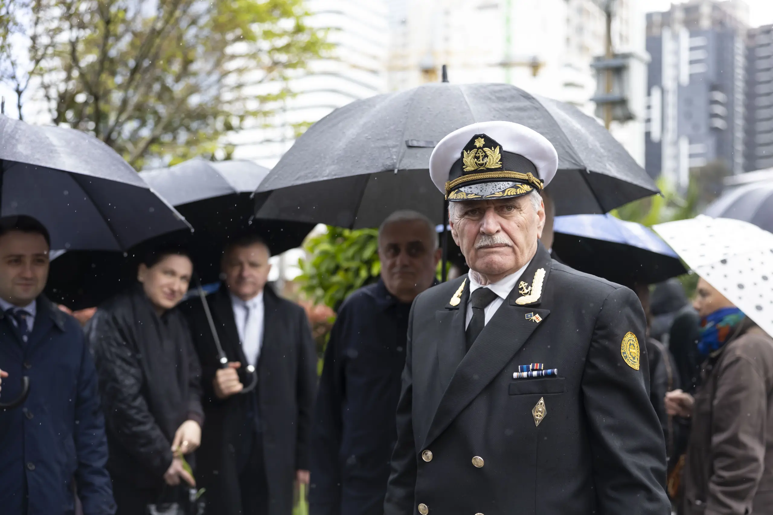 37 წელი 9 აპრილიდან