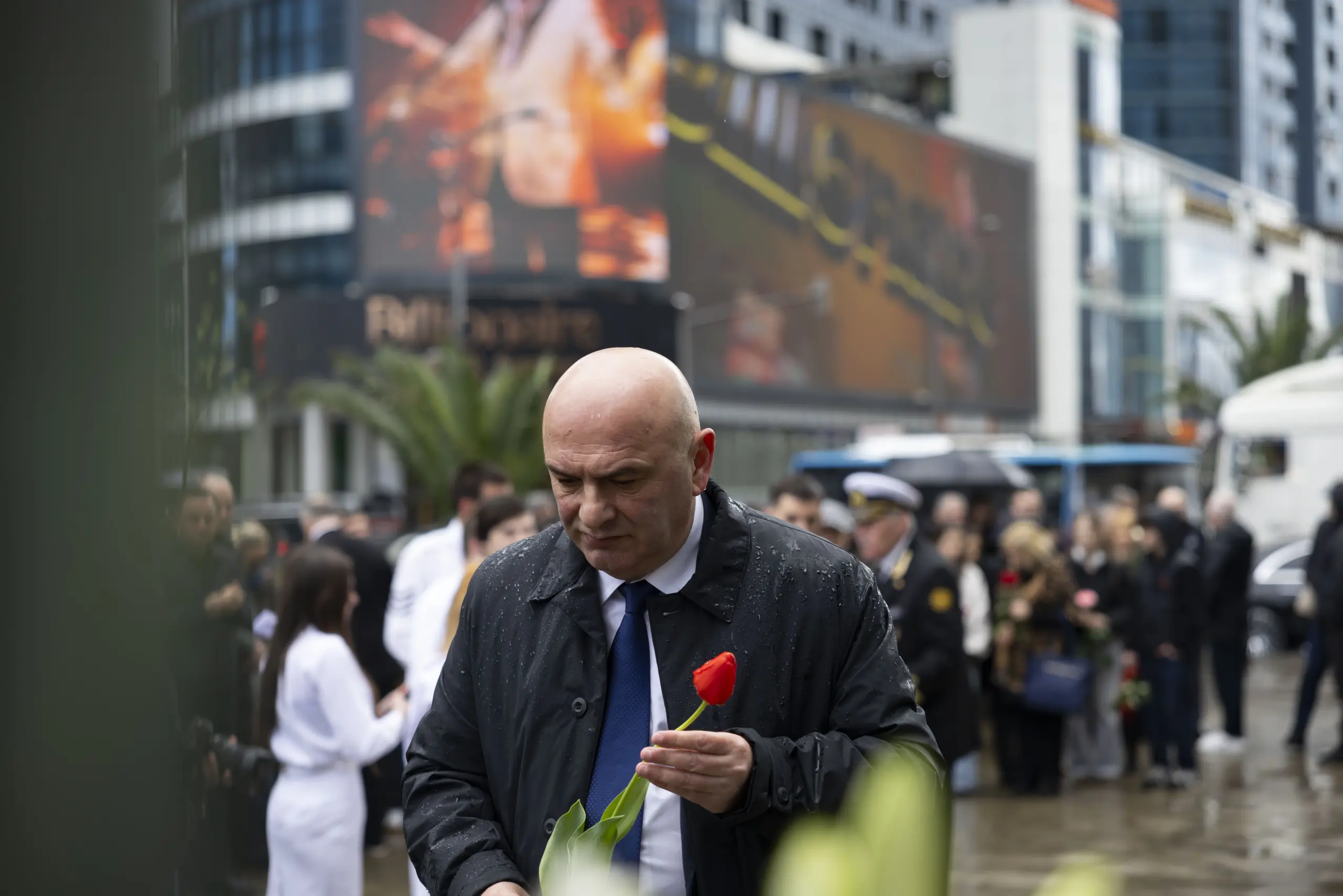 37 წელი 9 აპრილიდან