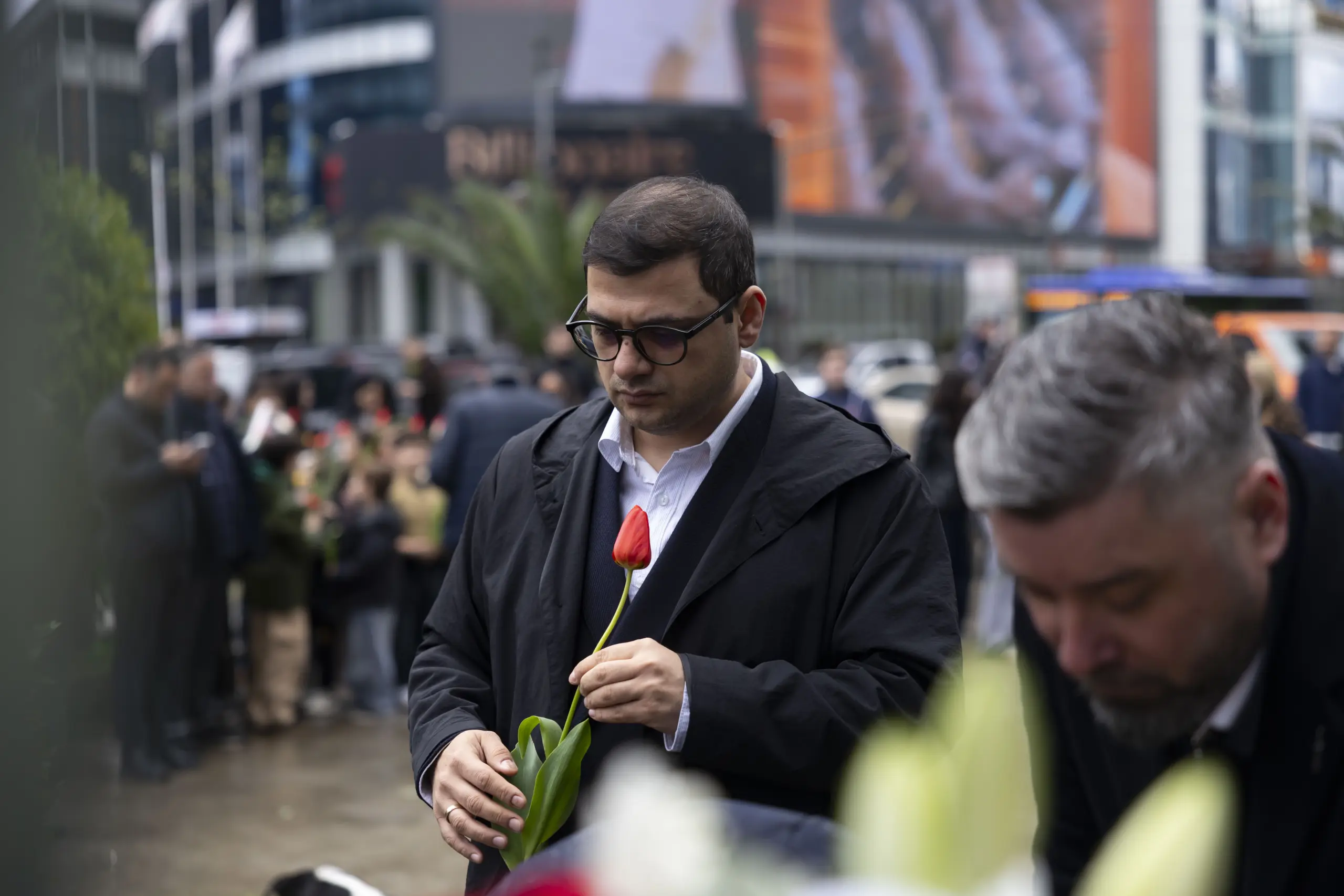37 წელი 9 აპრილიდან