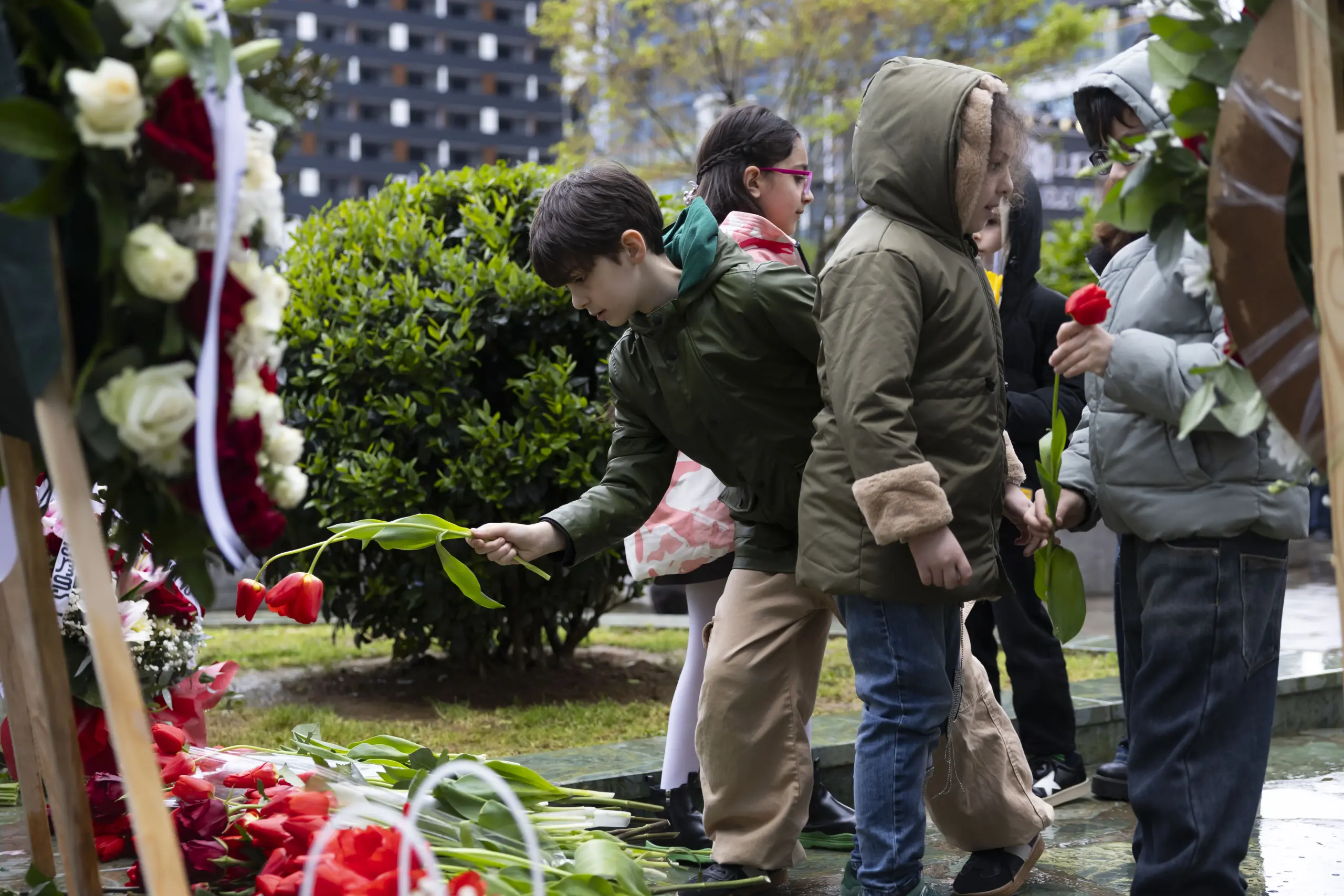 37 წელი 9 აპრილიდან