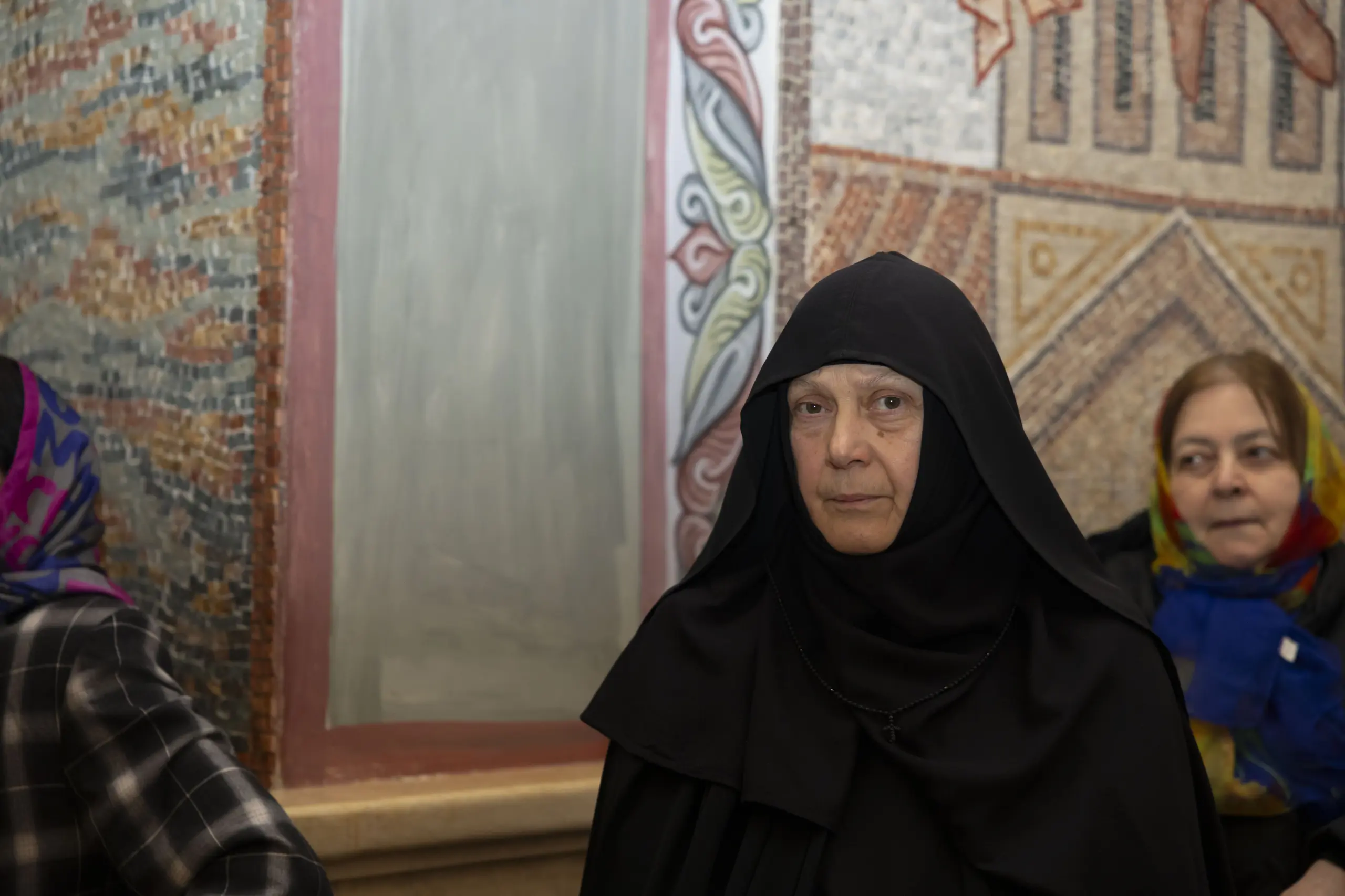 აჭარის უმაღლესი საბჭოსა და მთავრობის თავმჯდომარეები - ცოტნე ანანიძე და სულხან თამაზაშვილი სააღდგომო ლიტურგიას დაესწრნენ