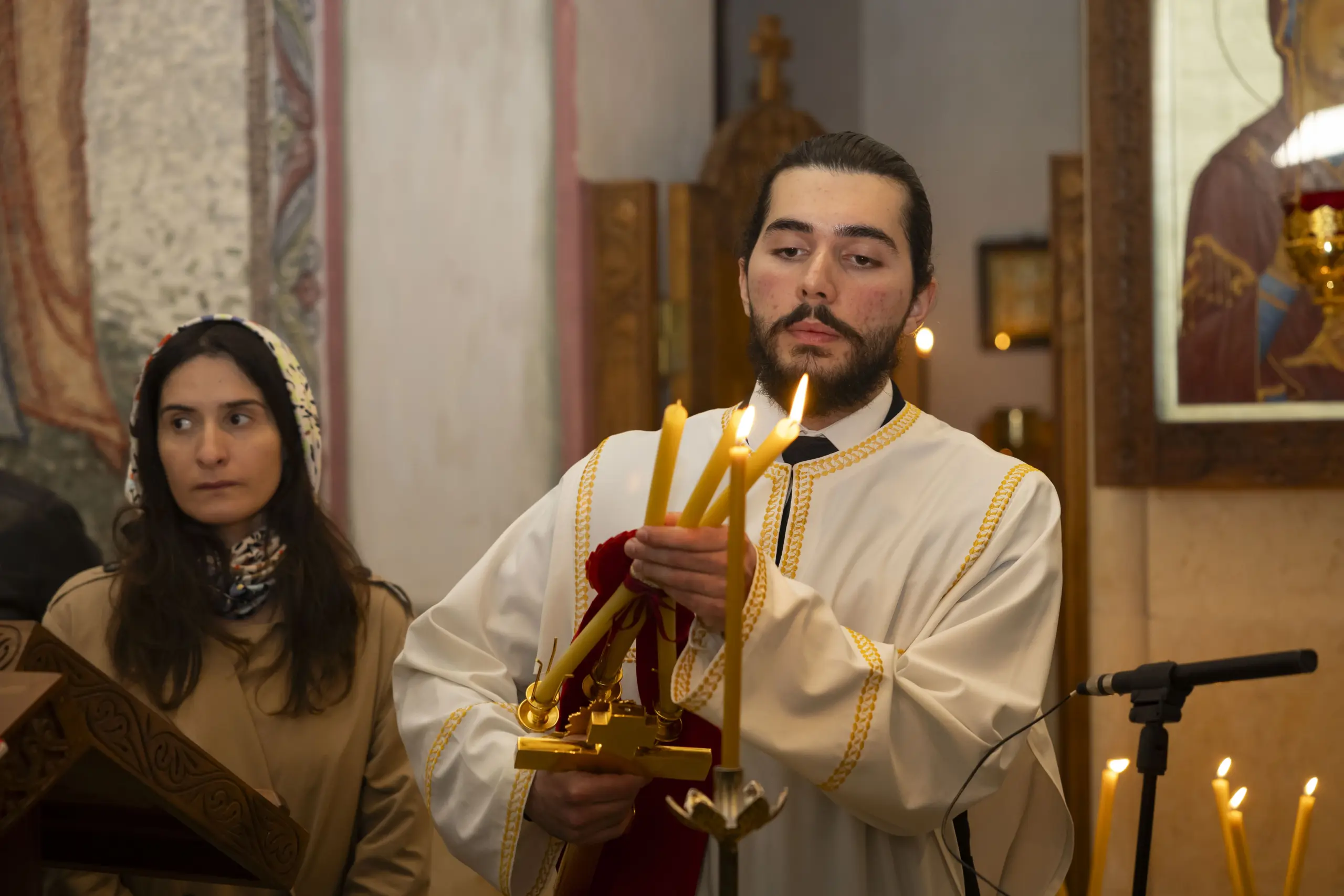 აჭარის უმაღლესი საბჭოსა და მთავრობის თავმჯდომარეები - ცოტნე ანანიძე და სულხან თამაზაშვილი სააღდგომო ლიტურგიას დაესწრნენ