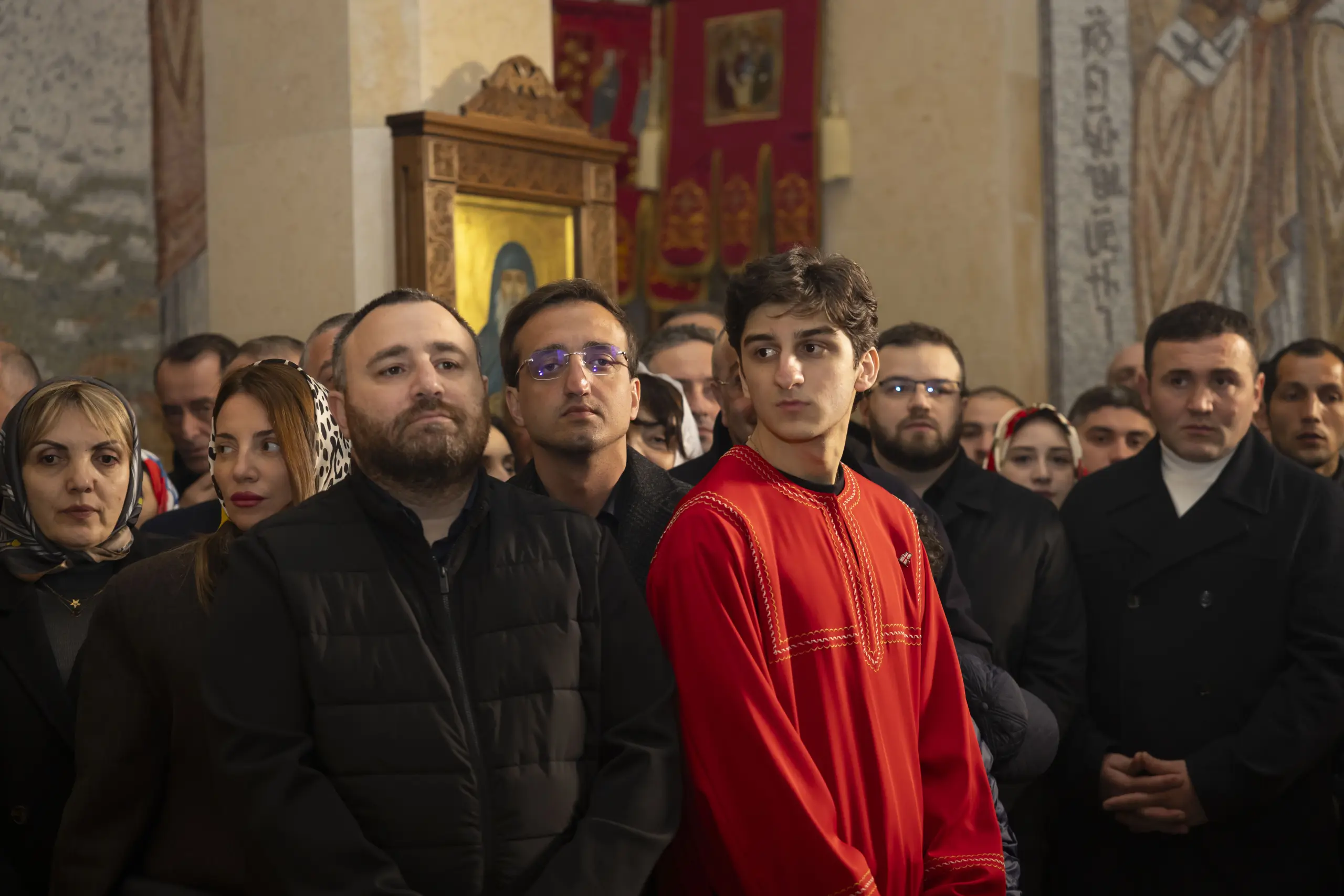 აჭარის უმაღლესი საბჭოსა და მთავრობის თავმჯდომარეები - ცოტნე ანანიძე და სულხან თამაზაშვილი სააღდგომო ლიტურგიას დაესწრნენ