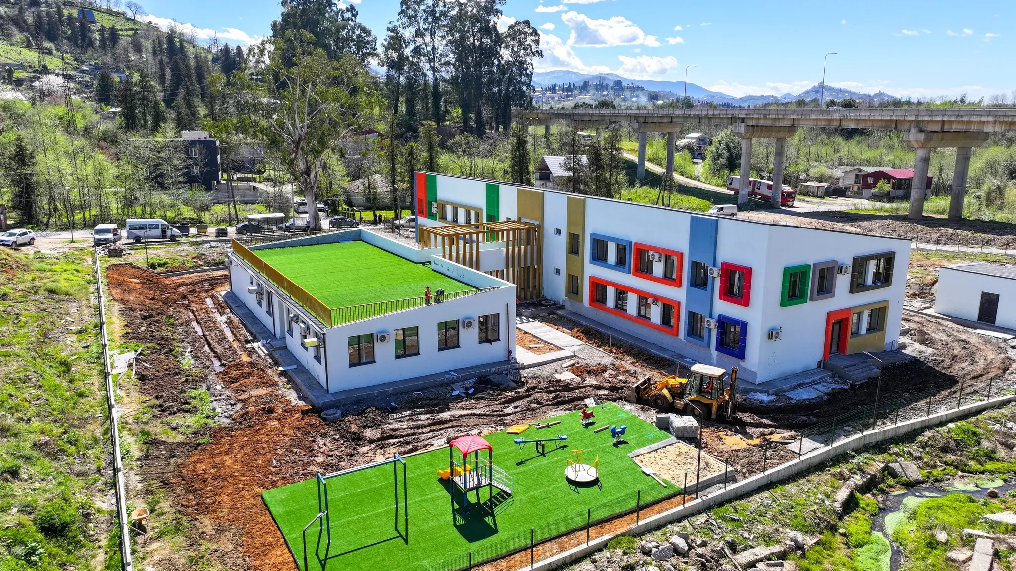 მინდია დიასამიძემ განთიადის საბავშვო ბაღის მშენებლობა დაათვალიერა