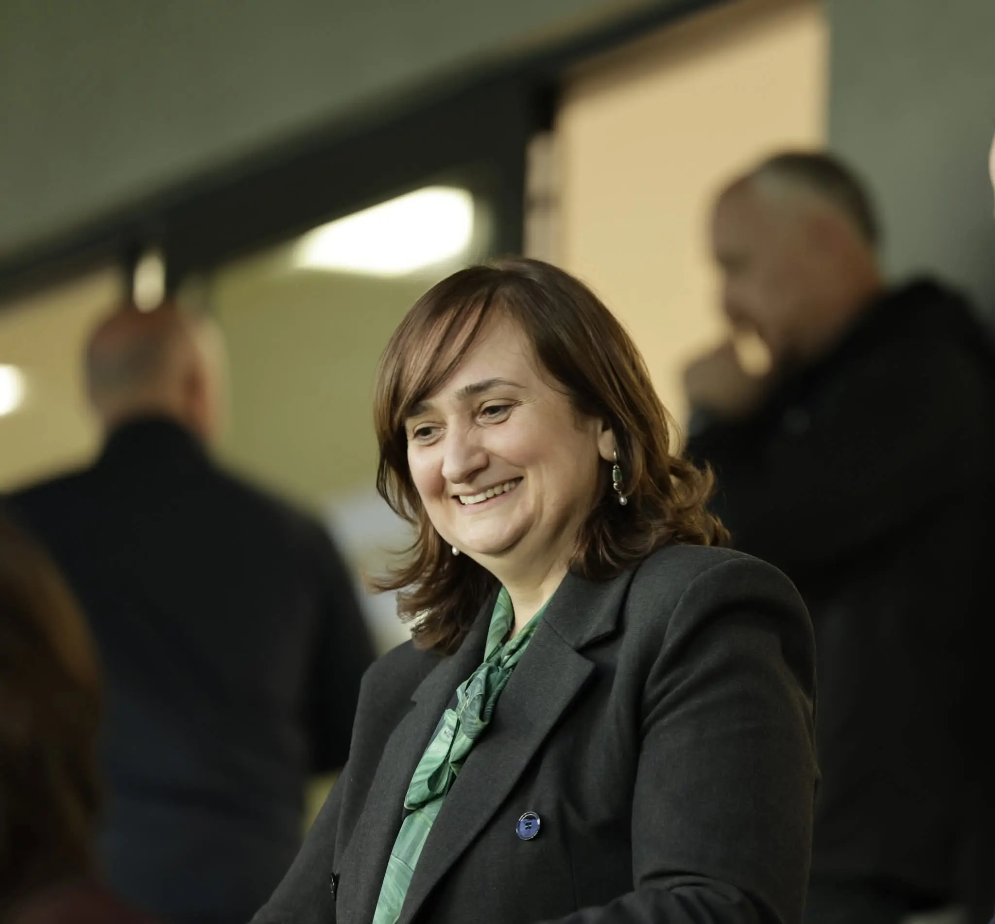 აჭარის უმაღლესი საბჭოსა და მთავრობის თავმჯდომარეები - ცოტნე ანანიძე და სულხან თამაზაშვილი, უმაღლესი საბჭოს წევრებთან ერთად, საფეხბურთო კლუბ „დინამო ბათუმის“ თამაშს დაესწრნენ