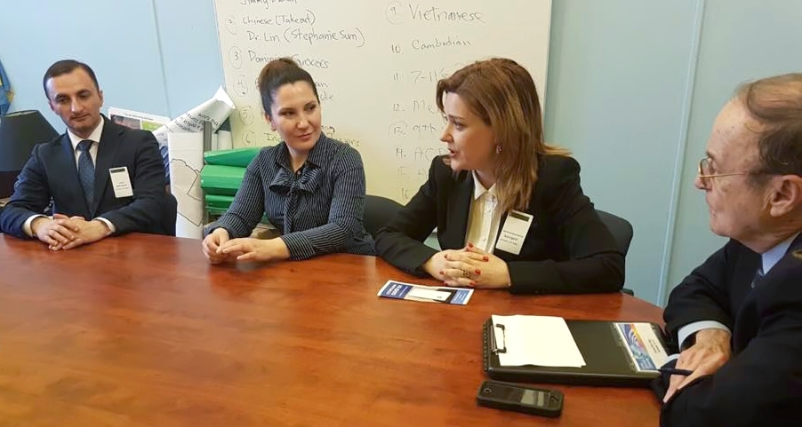 ვიზიტი გრძელდება