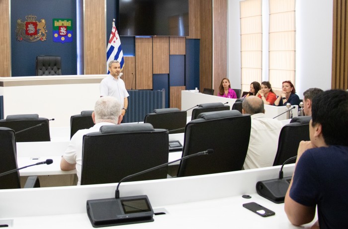 სამუშაო შეხვედრა კვლევითი საქმიანობის გაძლიერების თაობაზე