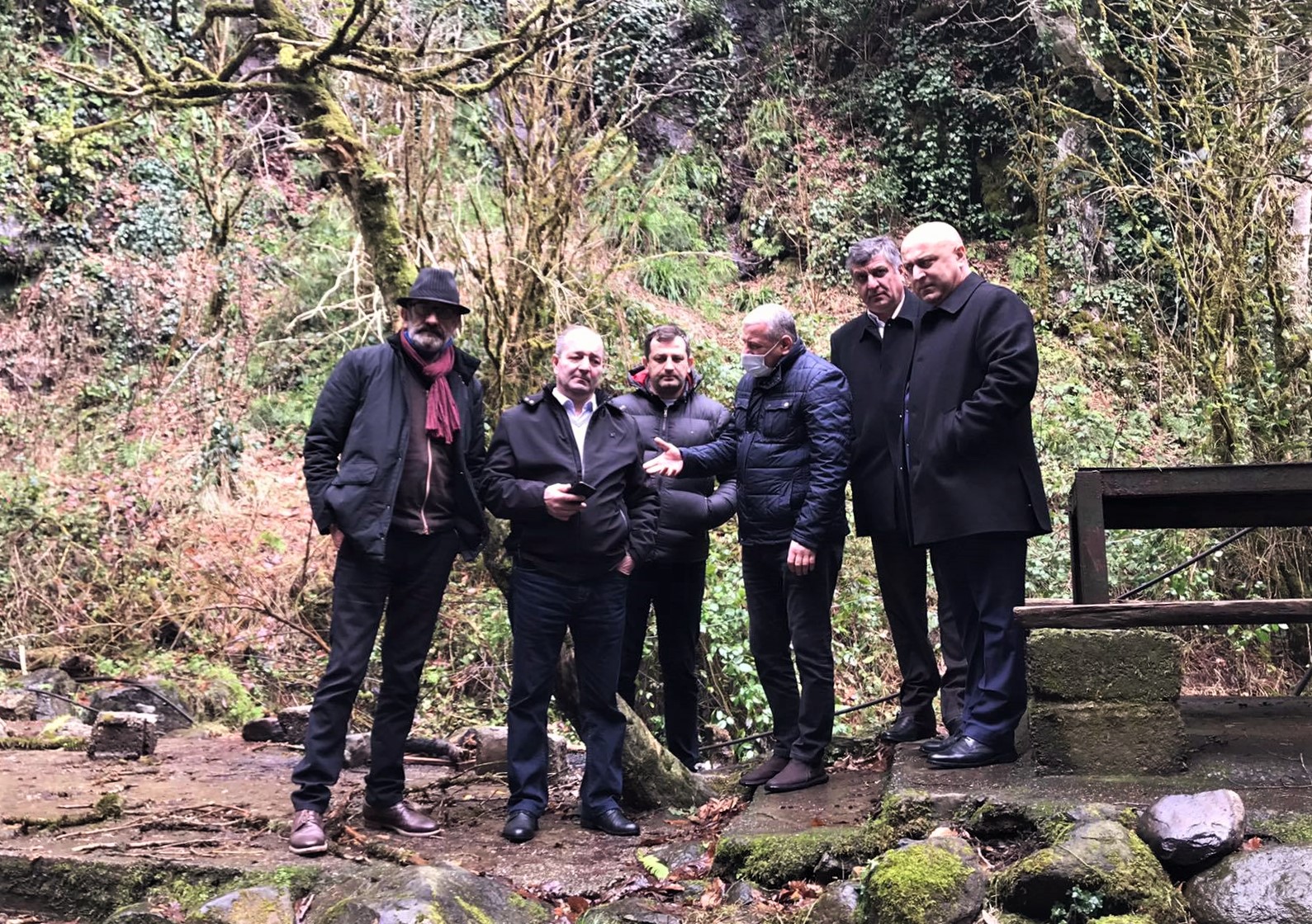 ფრიდონ ფუტკარაძე თხილნარსა და მირვეთში მაცხოვრებლებს შეხვდა