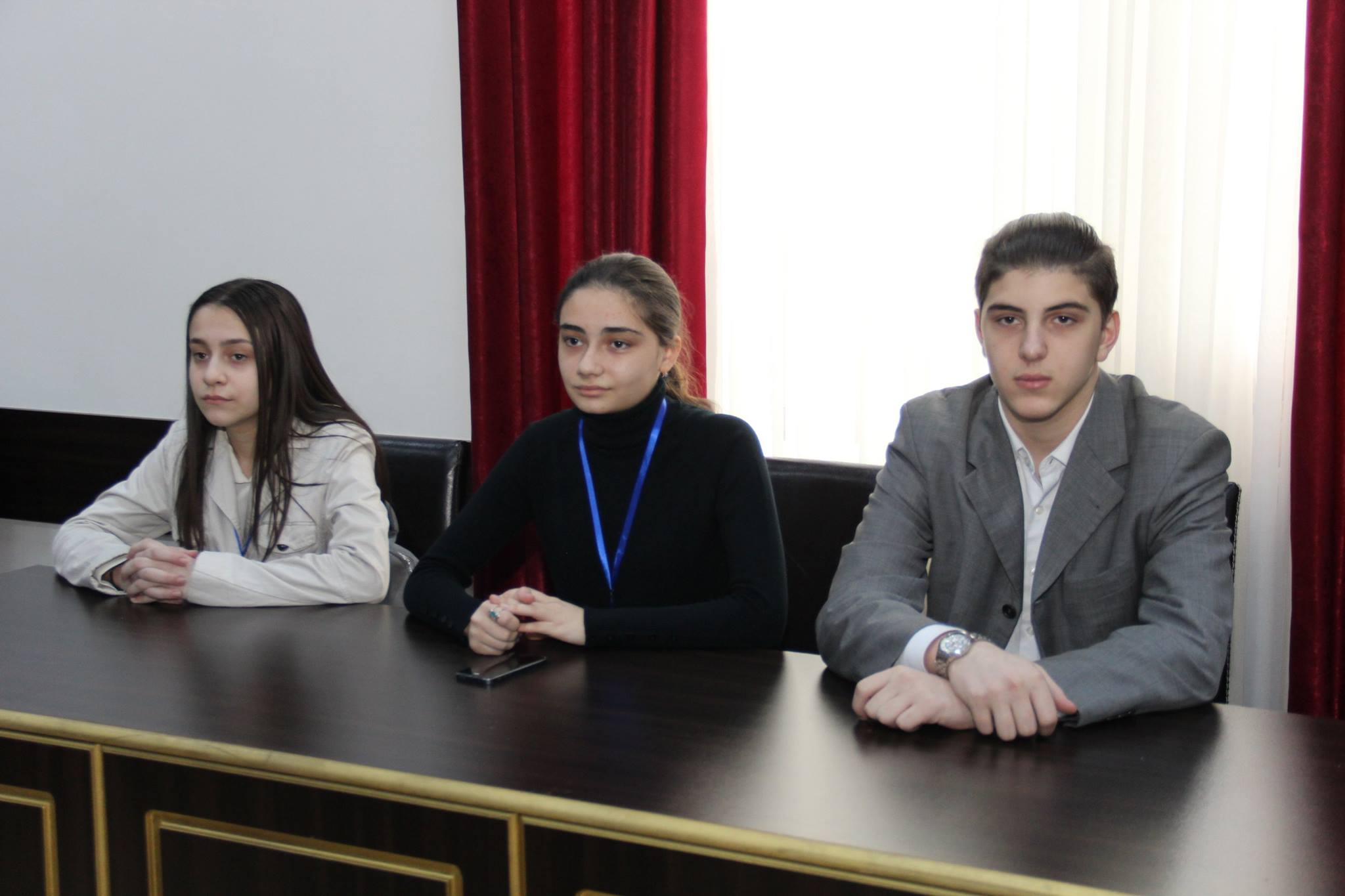 „გაეროს ახალგაზრდული ასამბლეის“ დელეგატები უმაღლეს საბჭოში