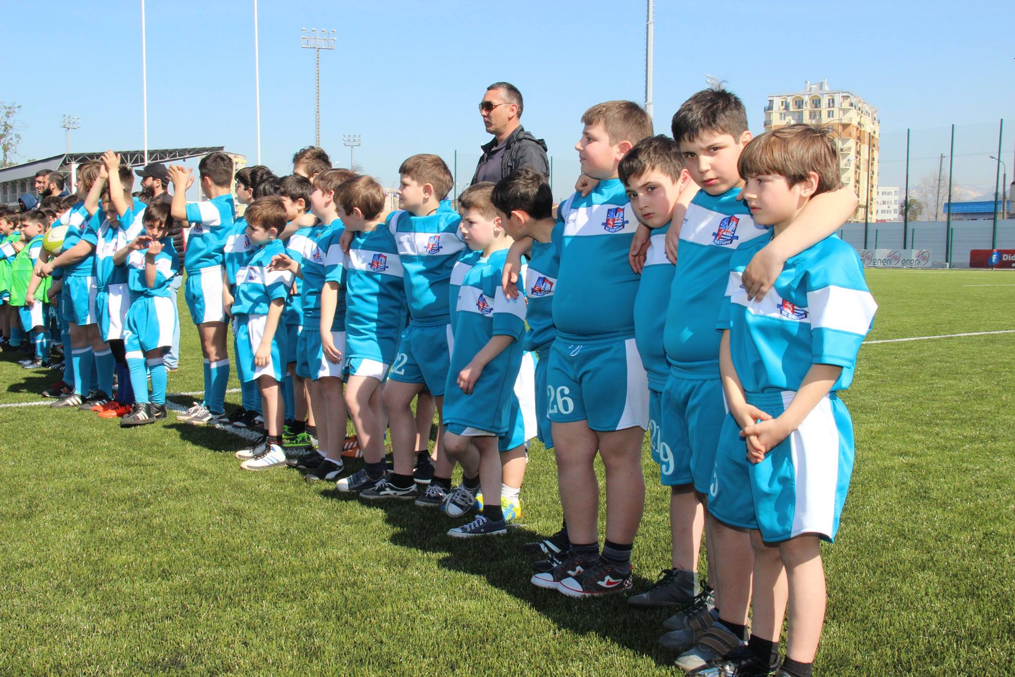 ფონდ „ქართუს“ საჩუქარი ბათუმელებს