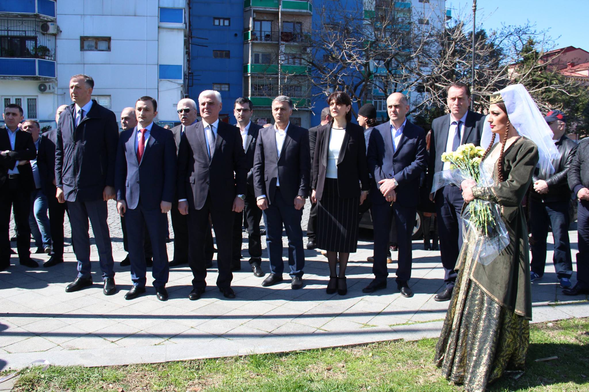 გმირულად დაღუპულებს პატივი მიაგეს