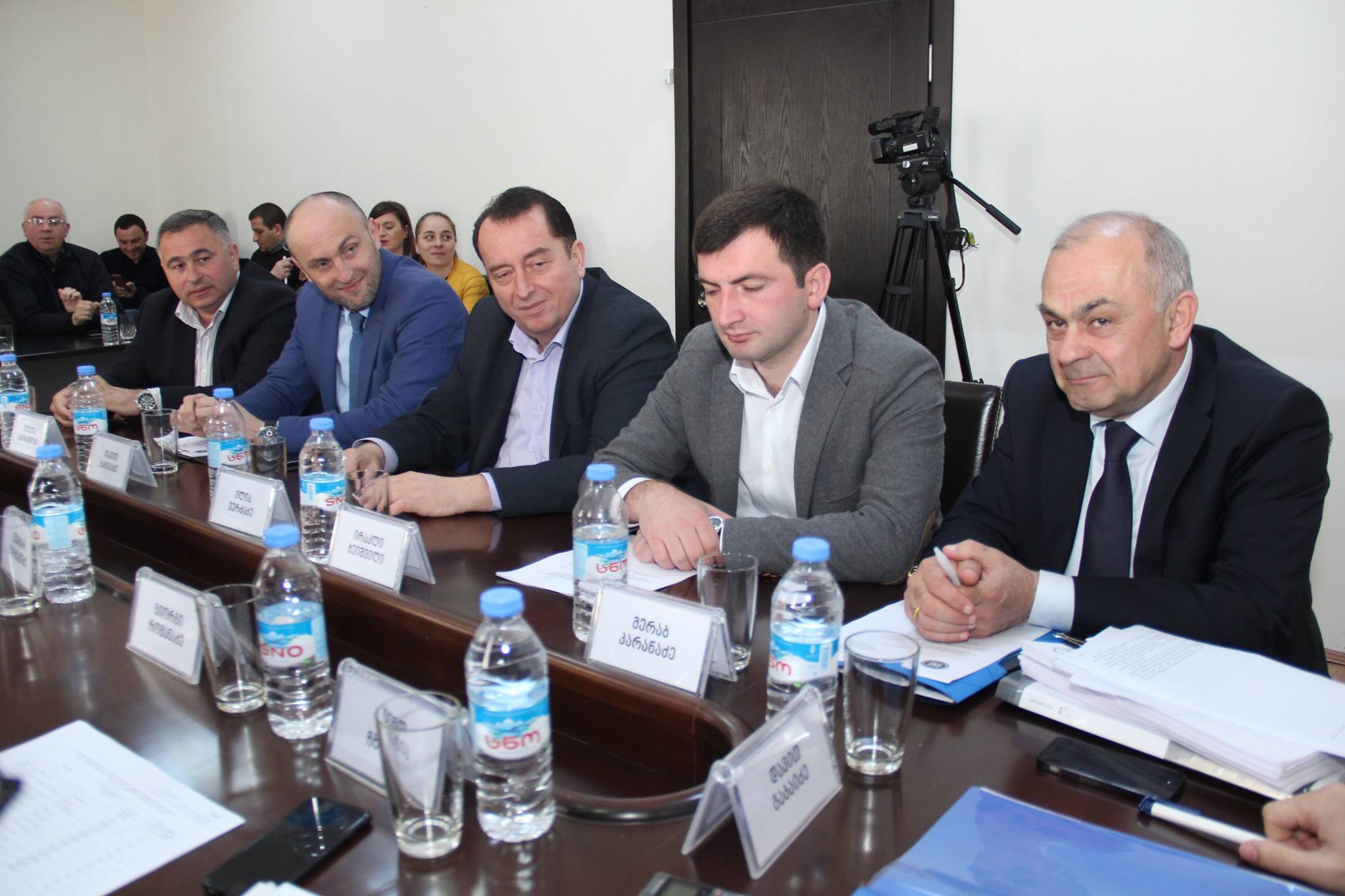 ბიუროს 4 აპრილის სხდომა