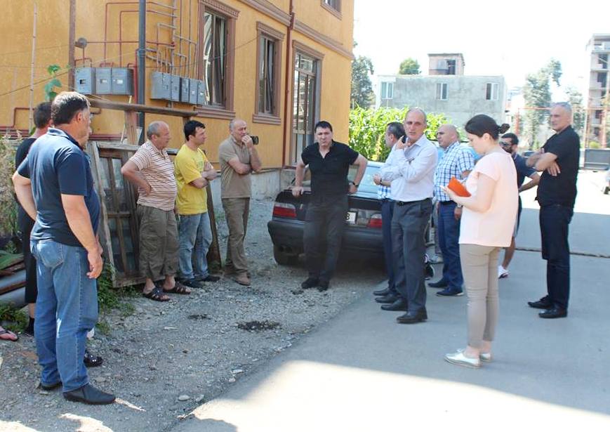 შეხვედრები ბათუმის 70-ე ოლქის მოსახლეობასთან