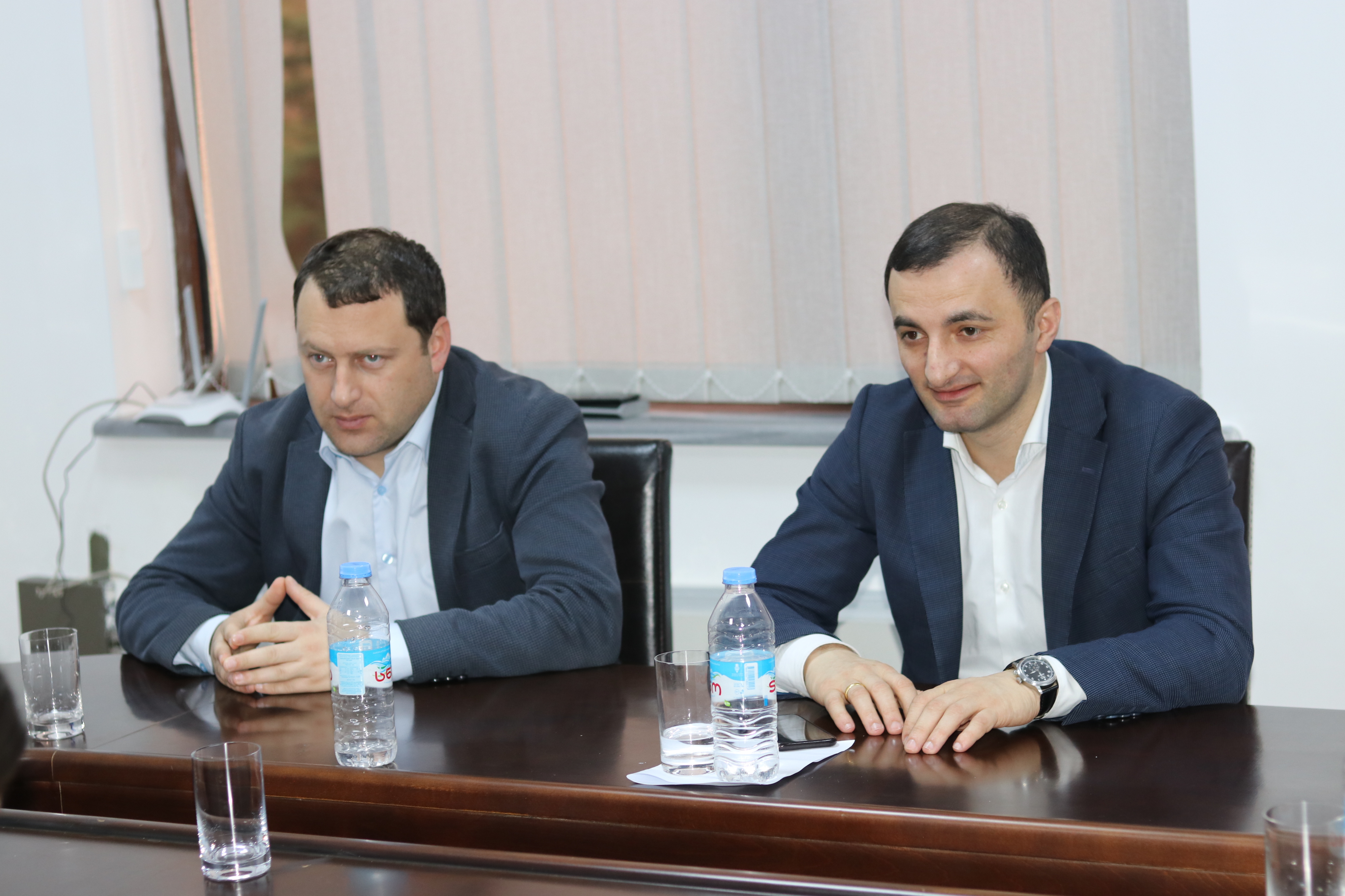 ფრაქცია „ქართული ოცნების“ სხდომა