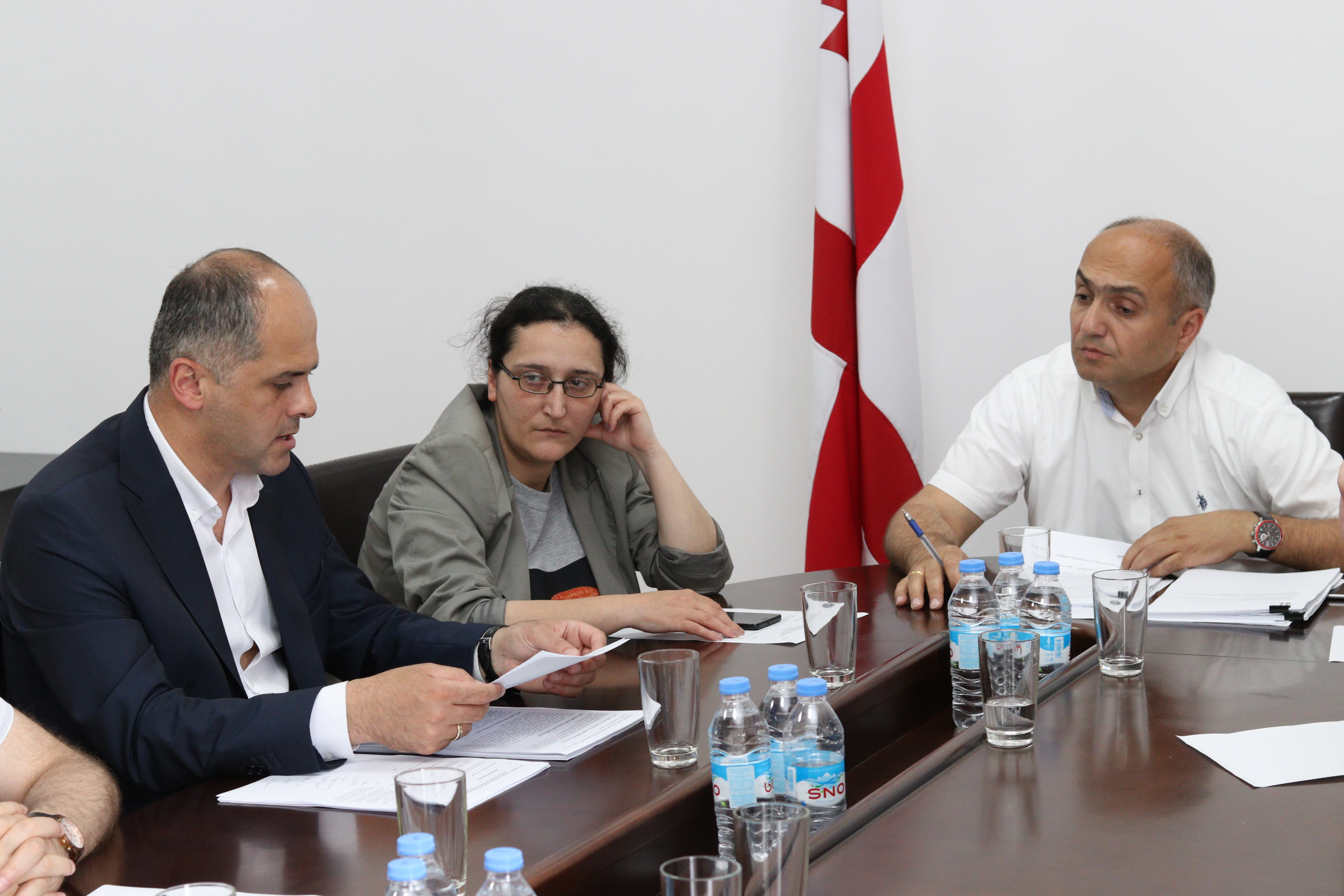 კანონპროექტი ბიუროს წარედგინება