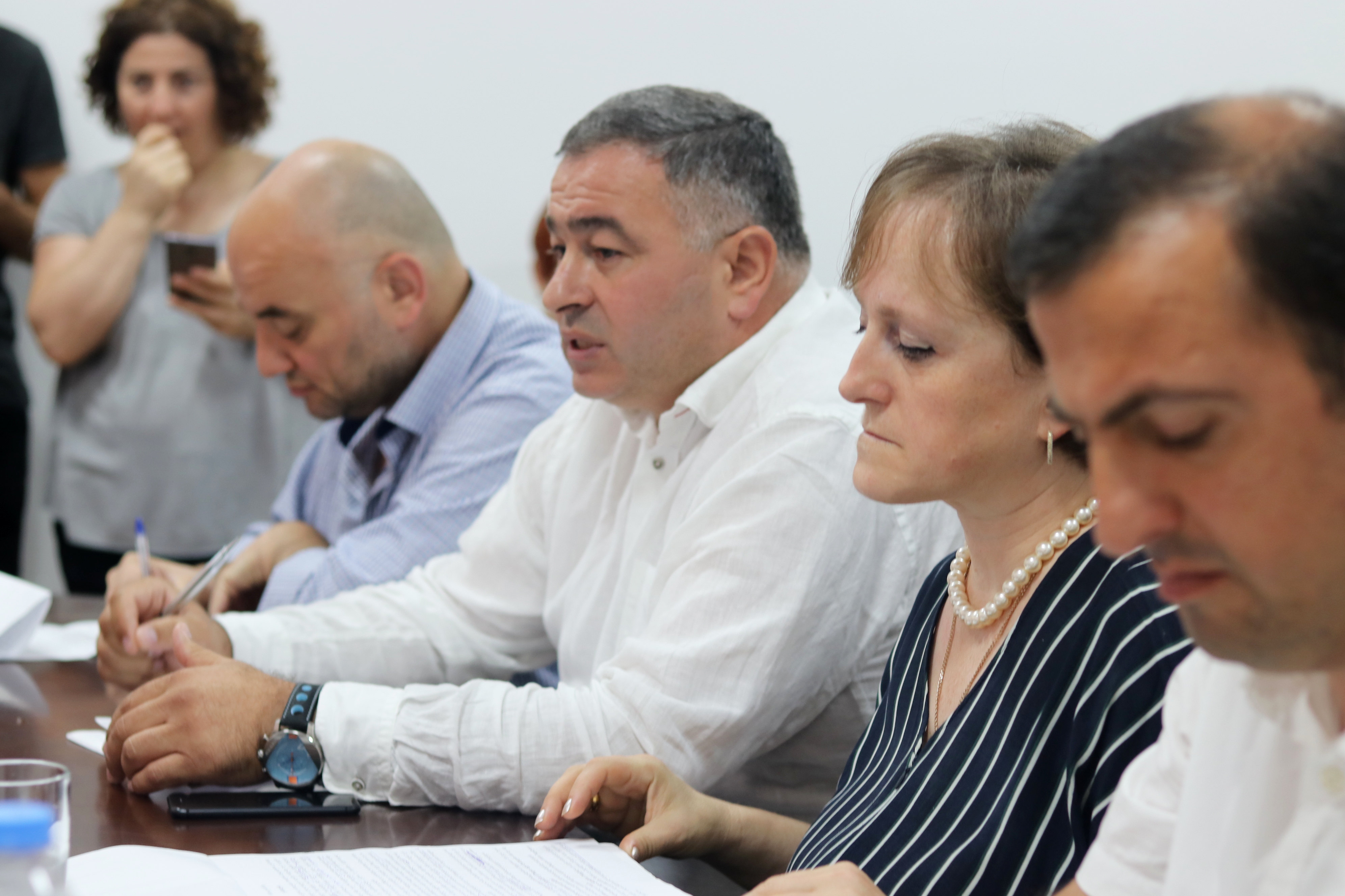 ფრაქციამ მთავრობის თავმჯდომარეობისა და მინისტრობის კანდიდატებს მოუსმინა