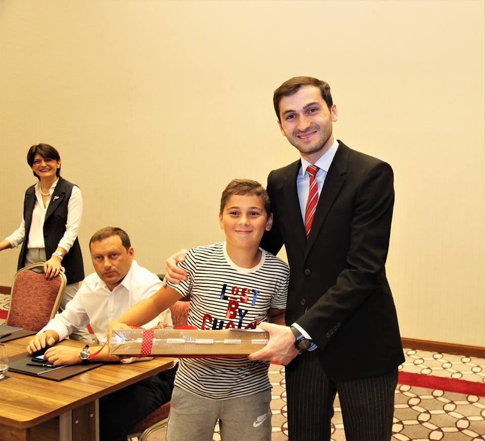 ლადო მგალობლიშვილი დაჯილდოების ღონისძიებას დაესწრო