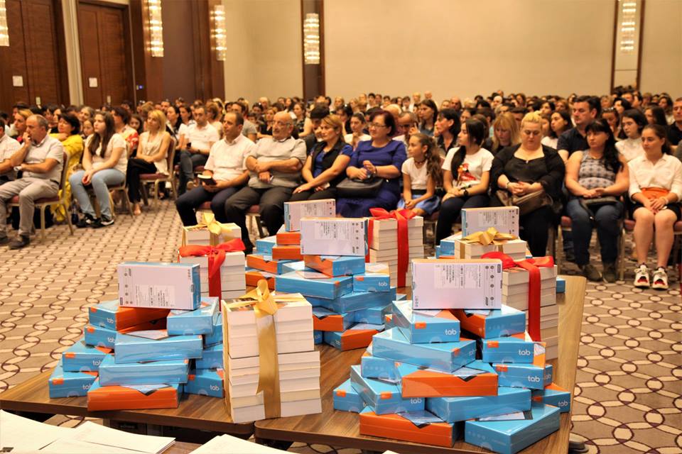 ლადო მგალობლიშვილი დაჯილდოების ღონისძიებას დაესწრო