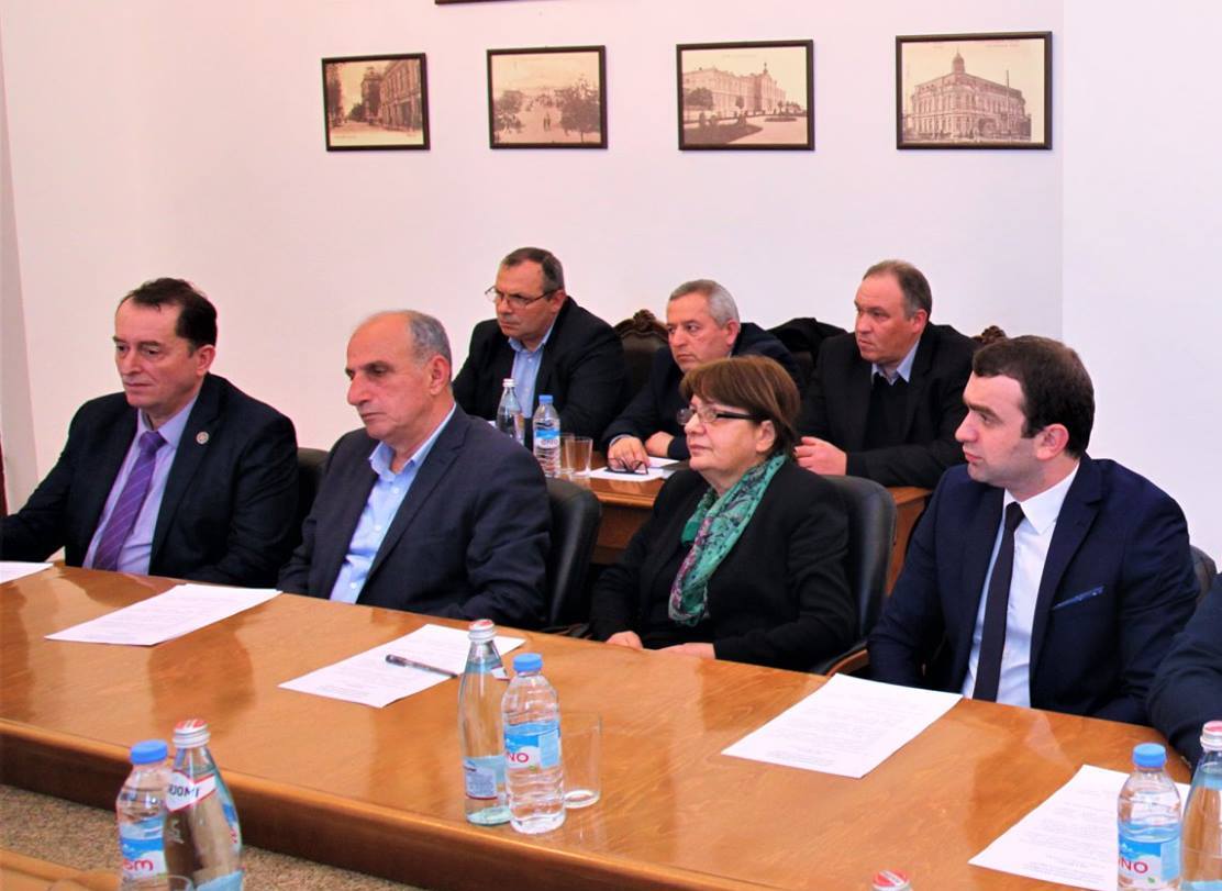 სამმხრივი კომისიის პირველი სხდომა