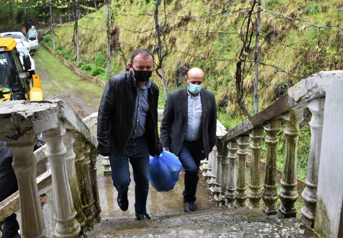&nbsp;ხვიჩა შარაშიძე: „დღეს ყველა ერთმანეთს უნდა ამოვუდგეთ მხარში“