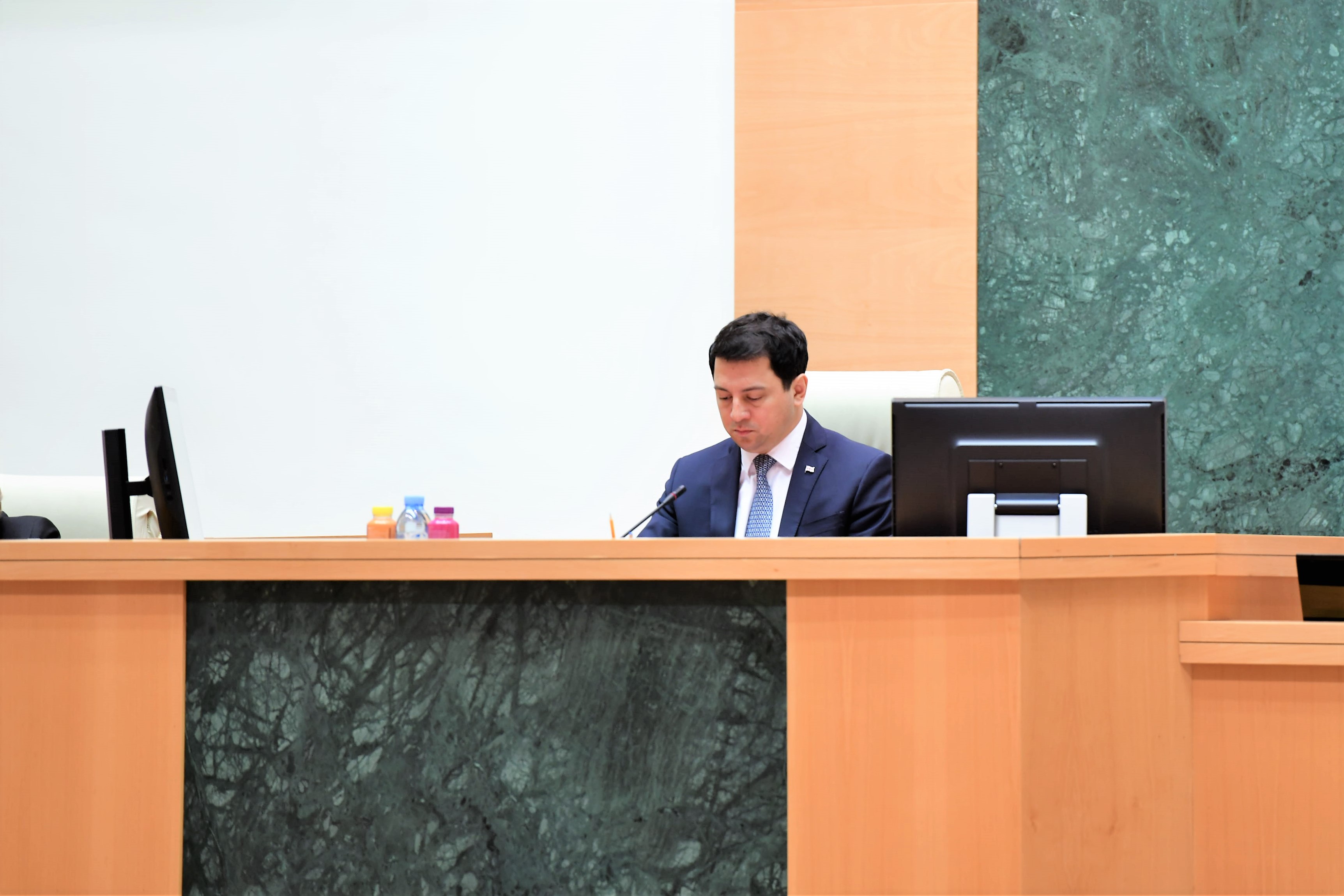 საქართველოს პარლამენტმა აჭარის კონსტიტუციური კანონი დაამტკიცა