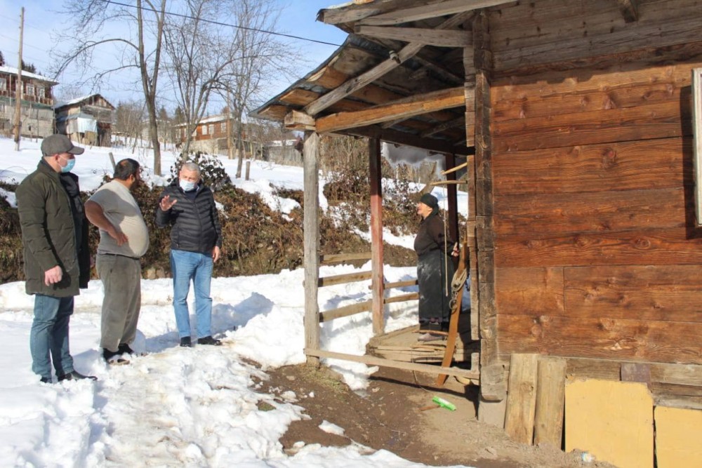 სასურსათო კალათების დარიგება ამჯერად მაღალმთიანეთში დაიწყო