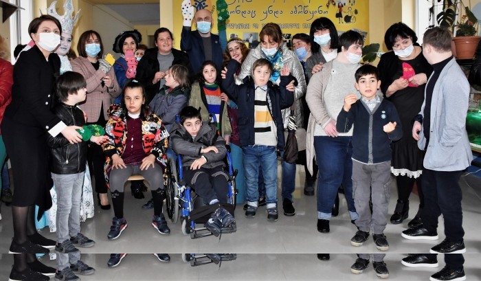 დავით ბაციკაძე სკოლის სპეციალური საგანმანათლებლო საჭიროების მქონე ბავშვებთან