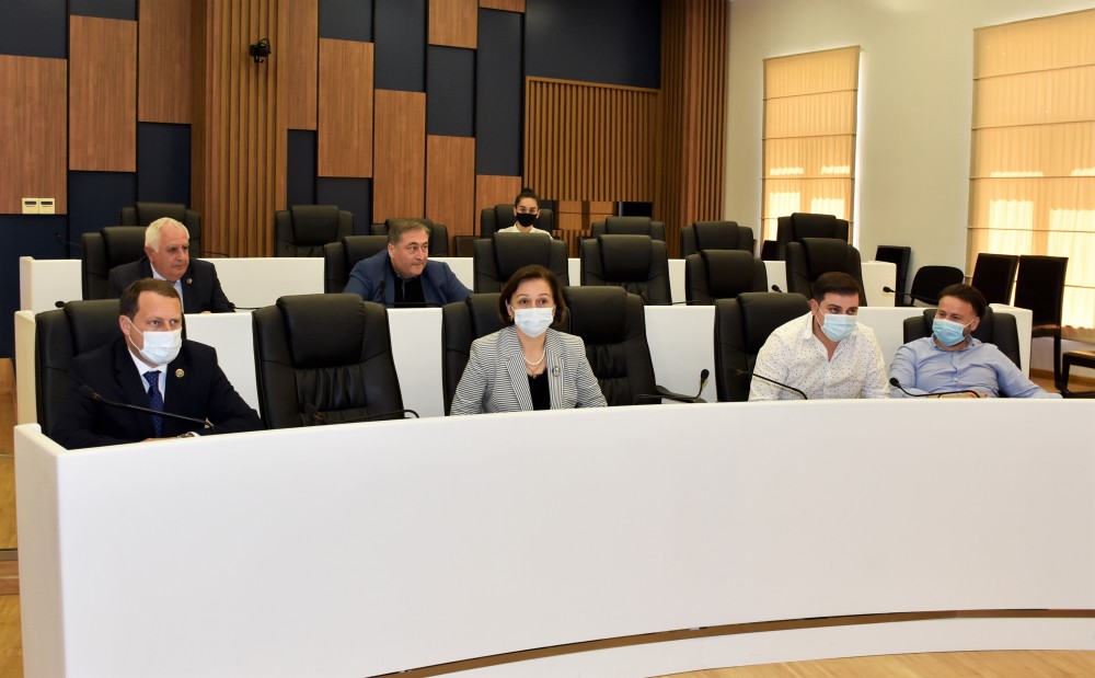 გაერთიანებულ სხდომაზე ორი მინისტრის ანგარიში მოისმინეს