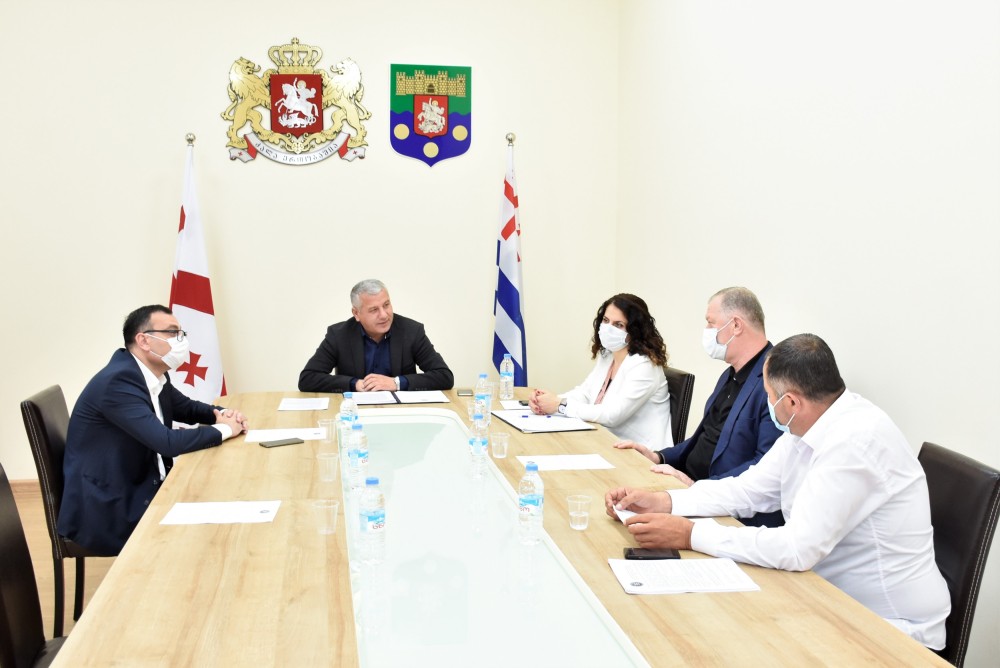 აგრარულ და გარემოს დაცვის საკითხთა კომიტეტის სხდომა